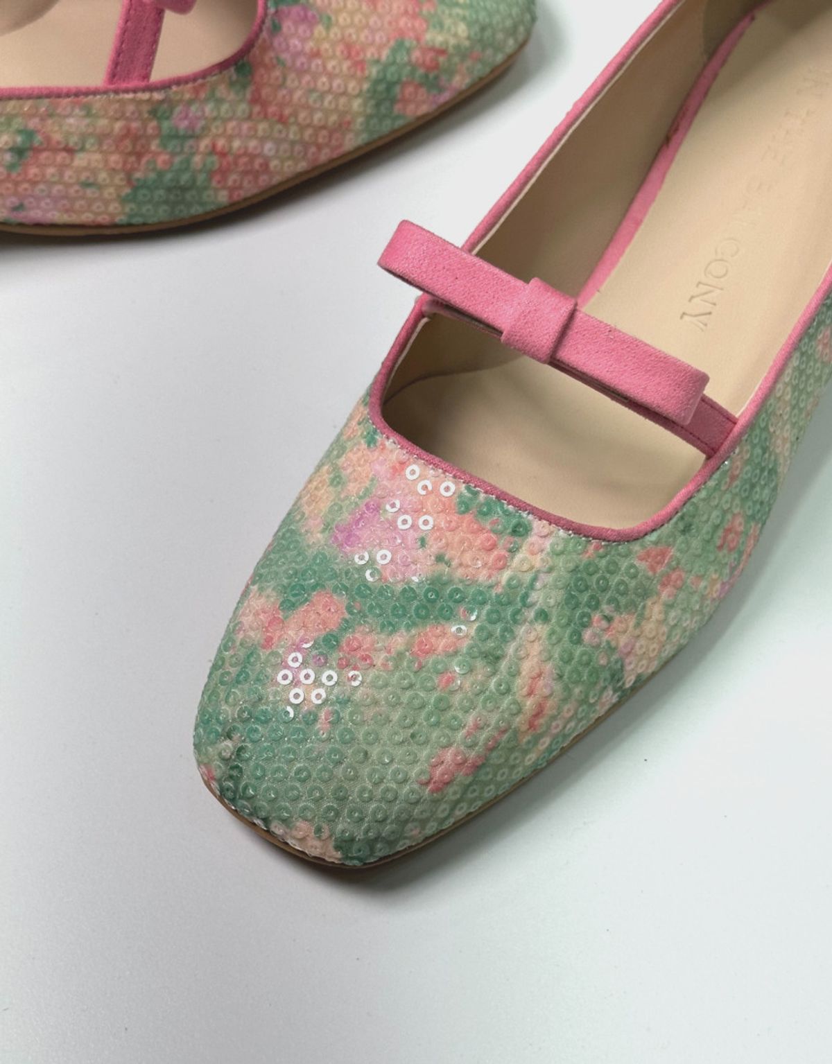 인더발코니(IN THE BALCONY) 25 FW Anemira Monet Garden Edition 2cm