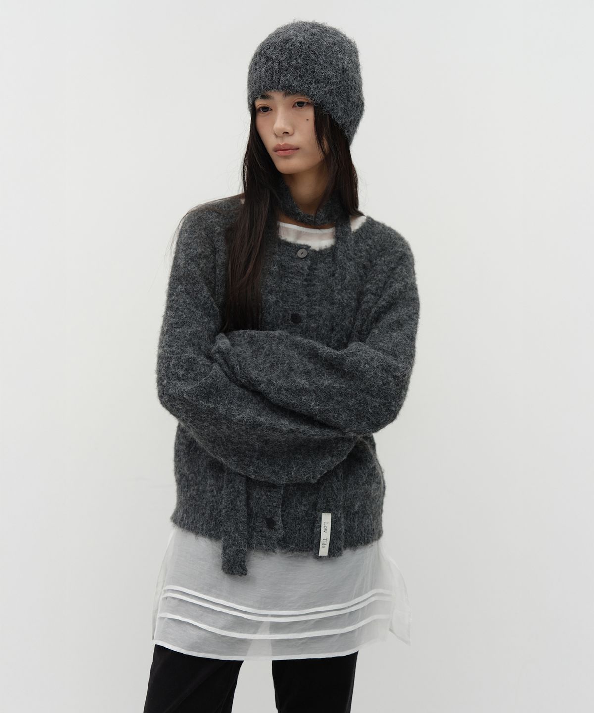 로우타이드(LOW TIDE) FLUFFY KNIT SCARF [CHARCOAL]