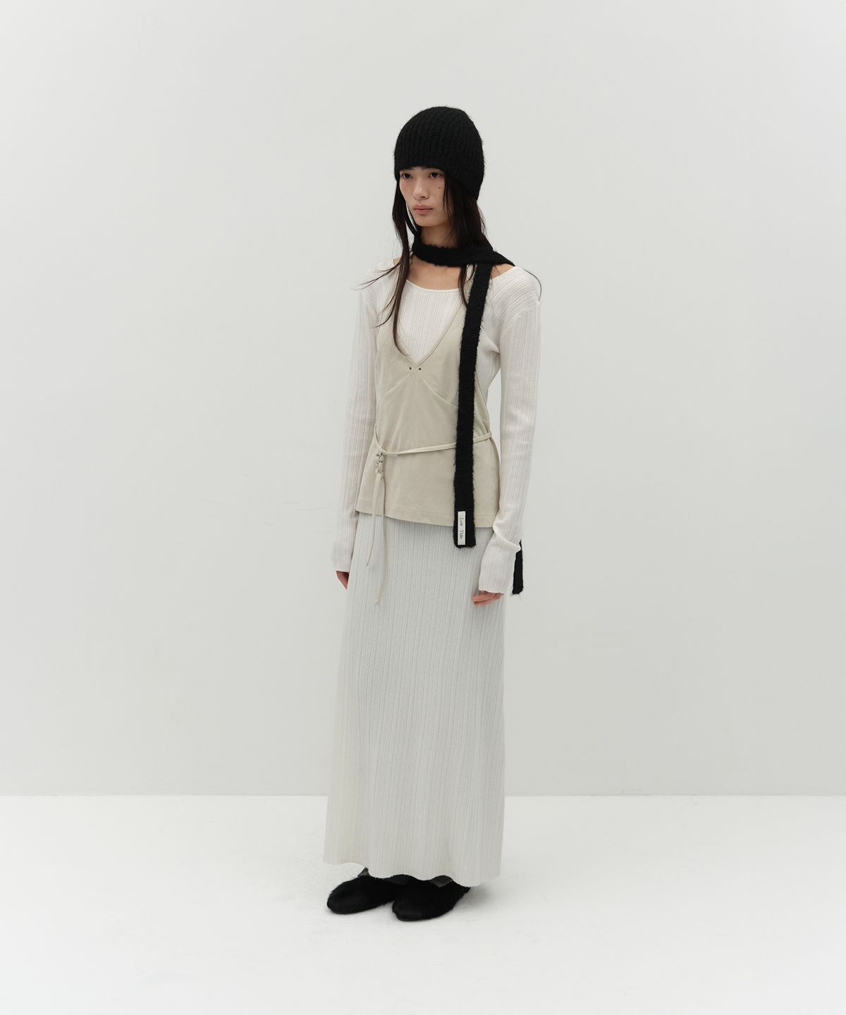 로우타이드(LOW TIDE) FLUFFY KNIT SCARF [BLACK]