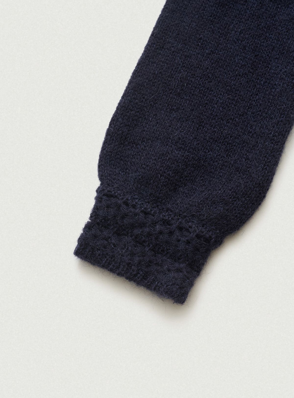 더바넷(THEBARNNET) Hale Frill Mohair Cardigan_Navy