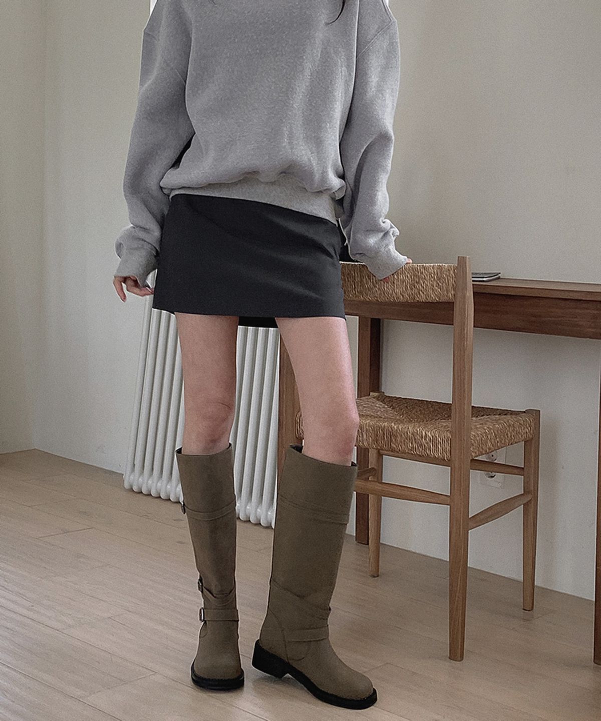 무드앤플(MOODNPLE) tori 쓰리 버클 부츠 4cm 2color