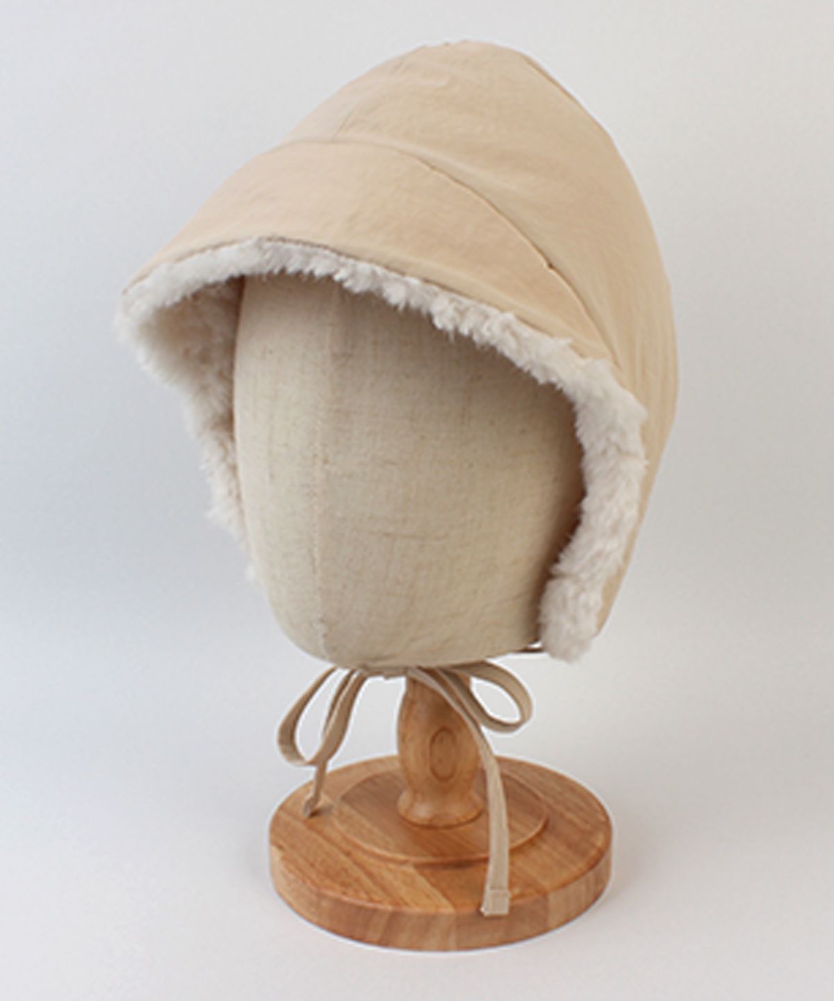 유니버셜 케미스트리(UNIVERSAL CHEMISTRY) Bio Poly Fur Beige Bonnet Hat 보닛햇