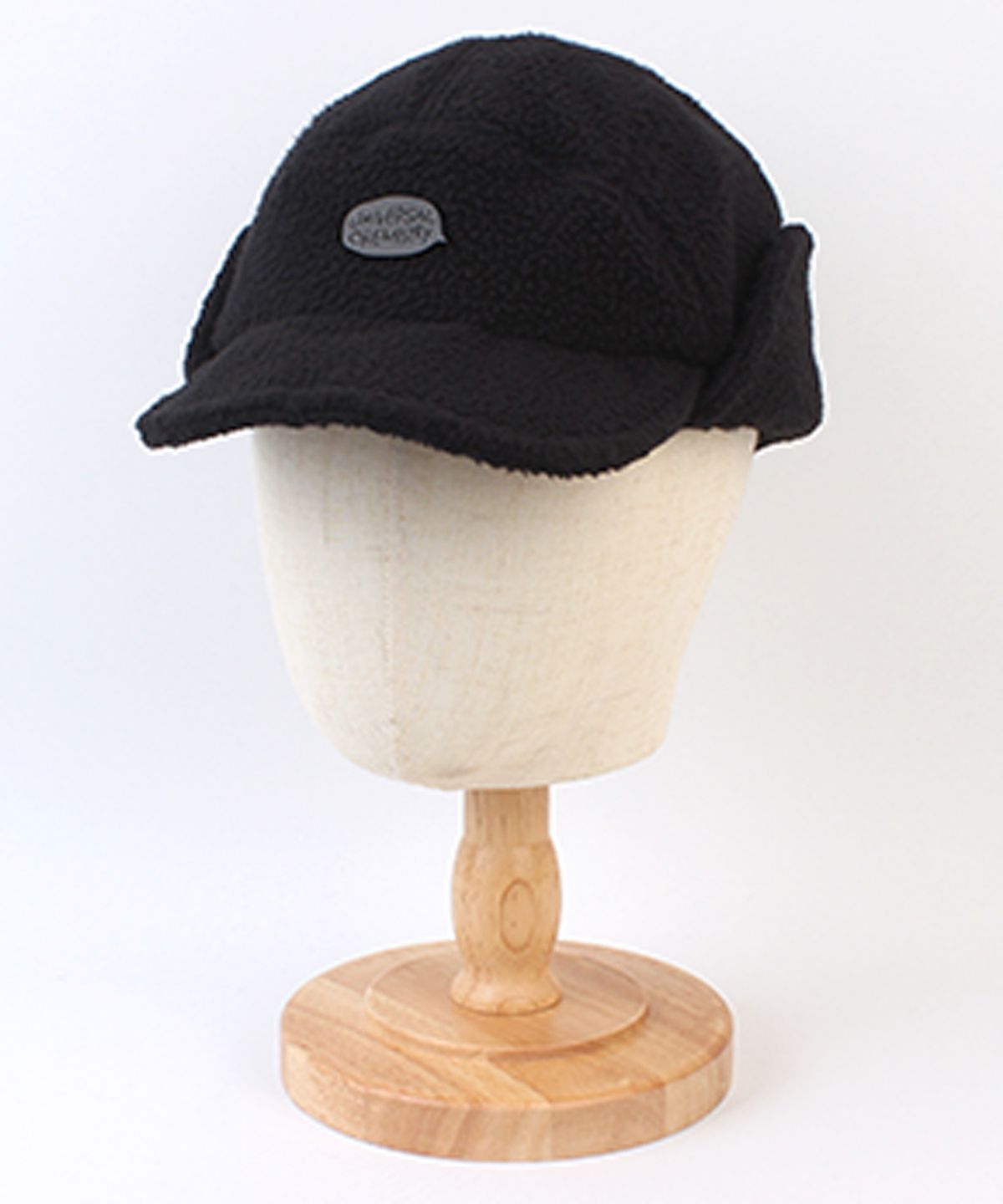 유니버셜 케미스트리(UNIVERSAL CHEMISTRY) Fleece Black Half Earflap Cap  귀달이모자