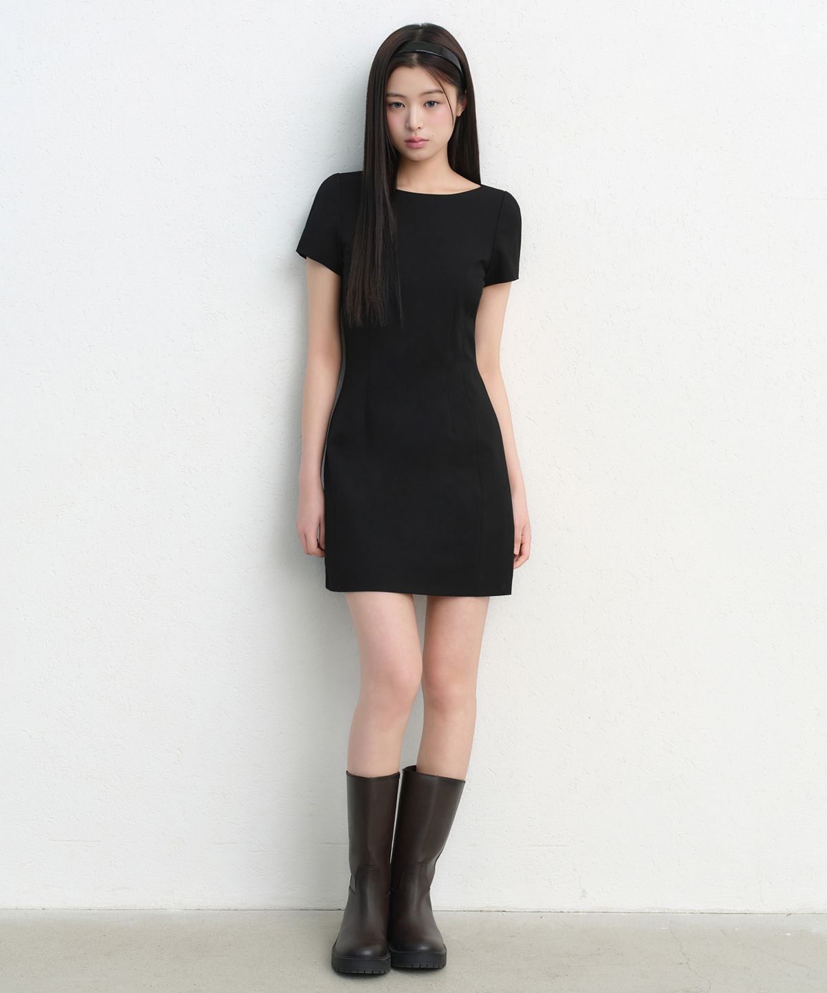 무신사 스탠다드 우먼(MUSINSA STANDARD WOMAN) 우먼즈 포멀 미니 드레스 [블랙]
