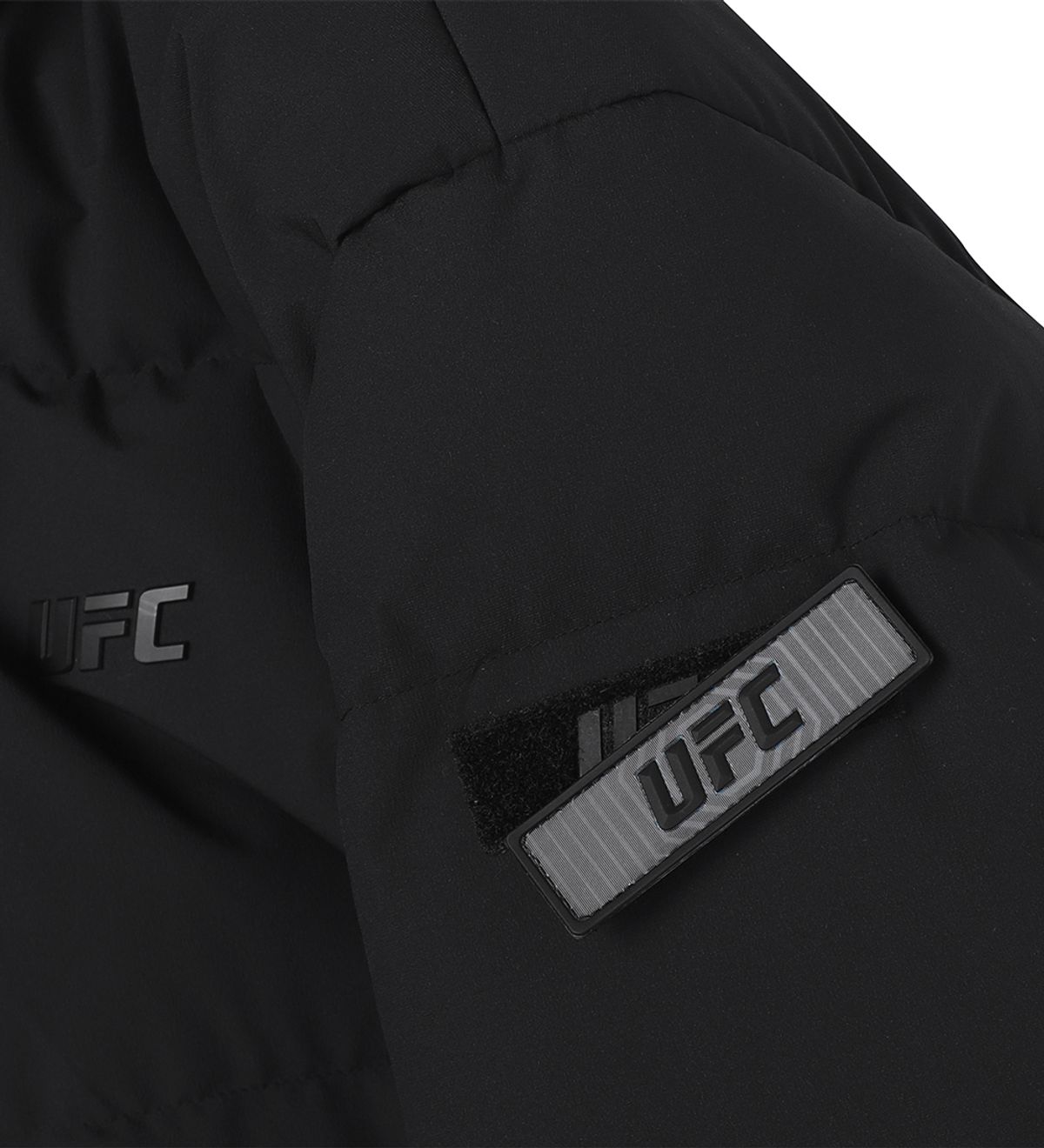유에프씨 스포츠(UFC SPORT) UFC 챔피언 오버핏 구스 롱다운 블랙 U4DJW4101BK