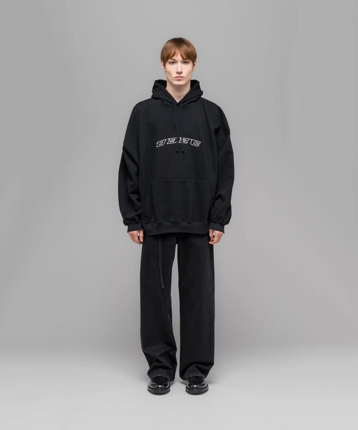 032씨(032C) (U) 헨젤 앤 그레텔 오버사이즈드 후디 워시드 블랙 HANSEL AND GRETEL OVERSIZED HOODIE WASHED BLACK