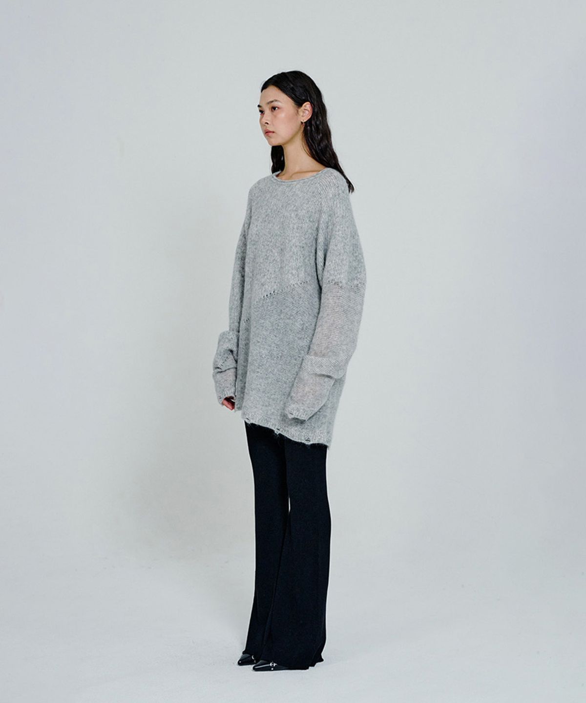 더애틋(THE AÉTUT) Loose Fit Damage Knit Pullover_Grey