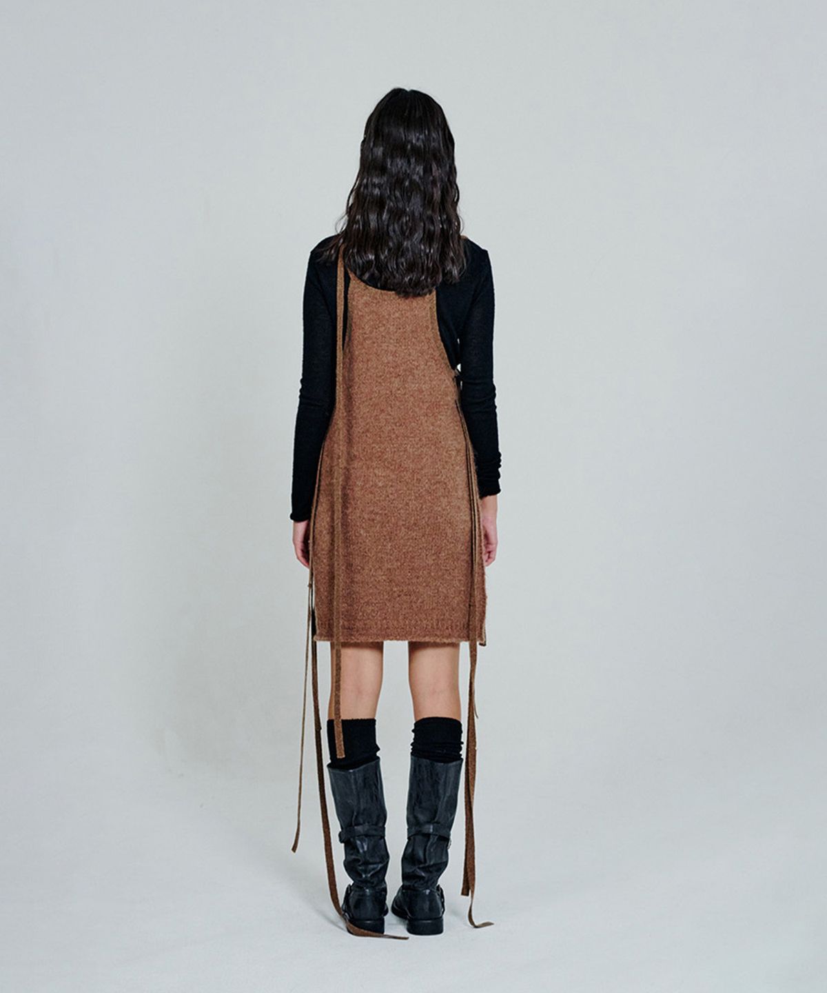 더애틋(THE AÉTUT) Strap Detail Knit Mini Dress_Brown