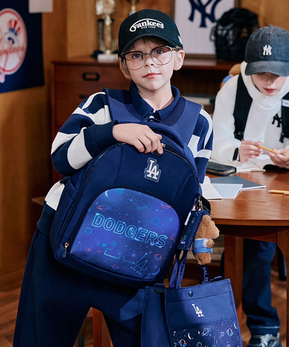엠엘비 키즈(MLB KIDS) LED + 렌티큘러 책가방 세트 LA (Navy)