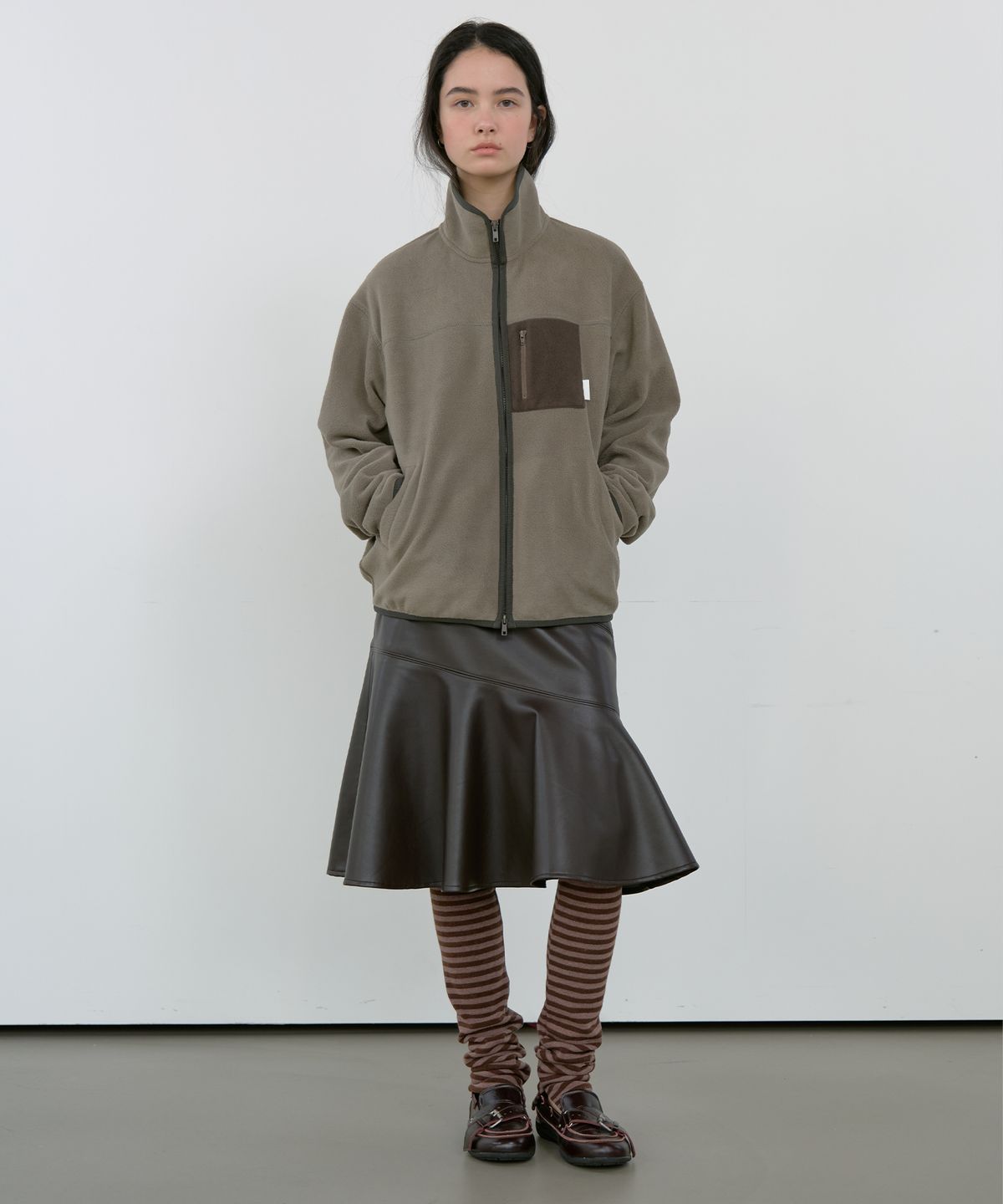 마조네(MA JOURNEE) OFFSET DETAIL LEATHER SKIRT_DARK BROWN