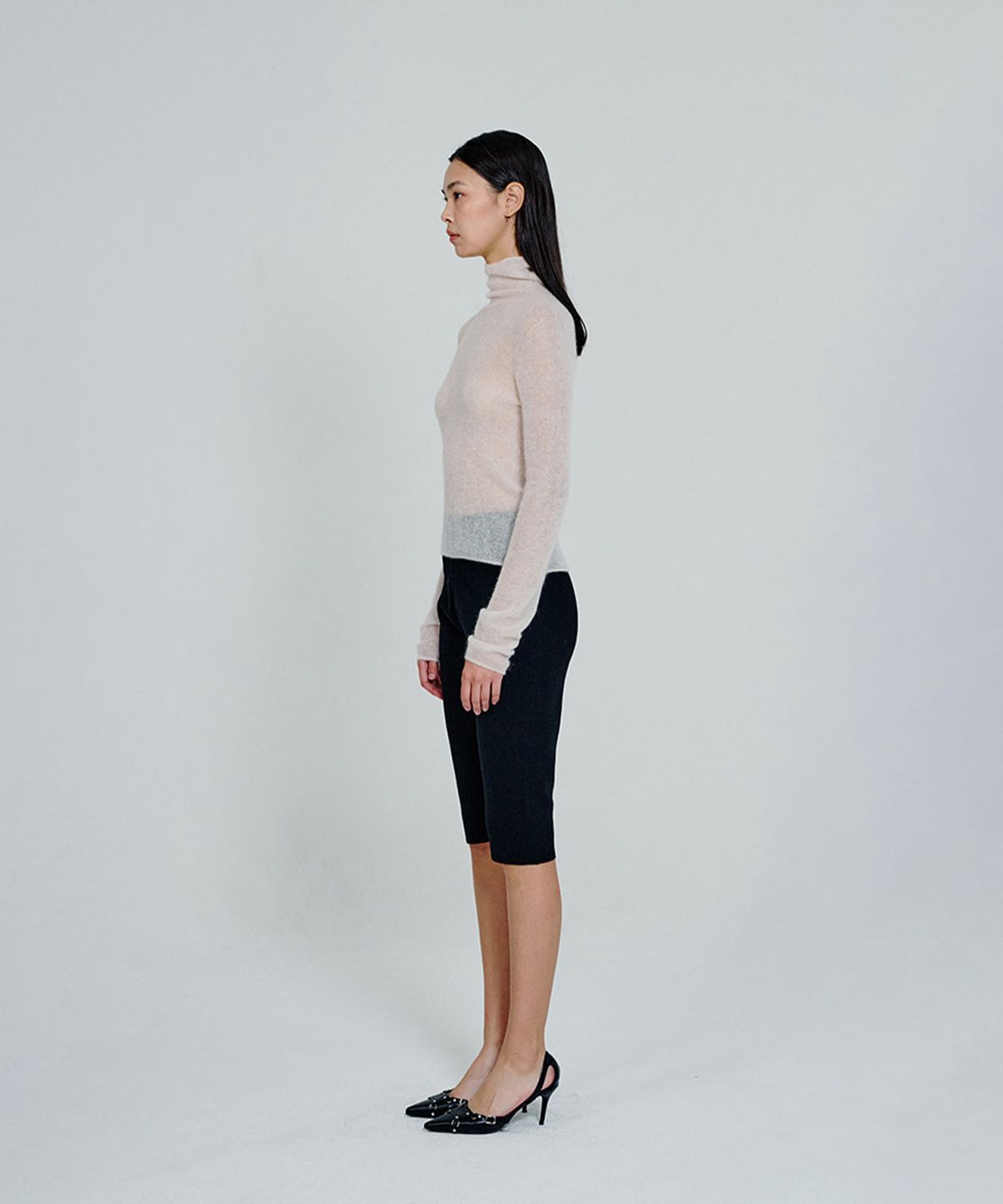 더애틋(THE AÉTUT) Knit Capri Pants_Black