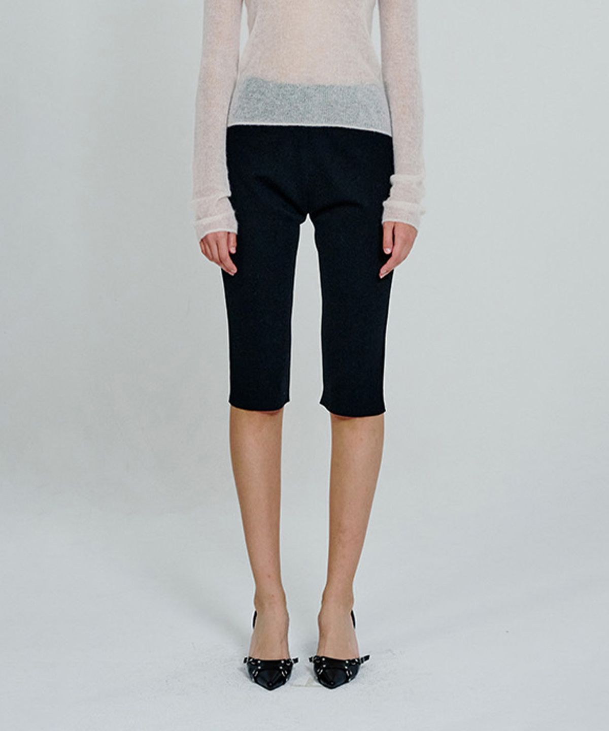 더애틋(THE AÉTUT) Knit Capri Pants_Black