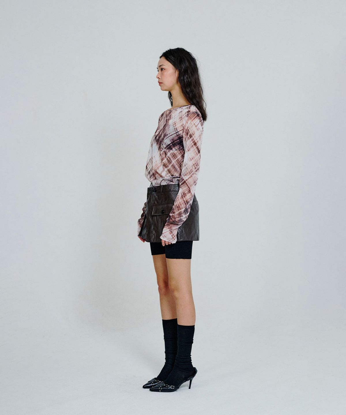 더애틋(THE AÉTUT) Leather Out-Pocket Wrap Skirt_Brown
