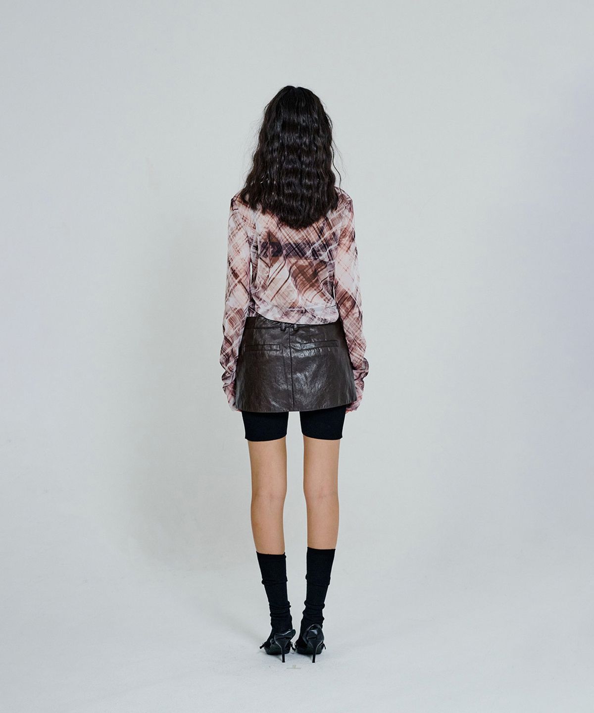 더애틋(THE AÉTUT) Leather Out-Pocket Wrap Skirt_Brown