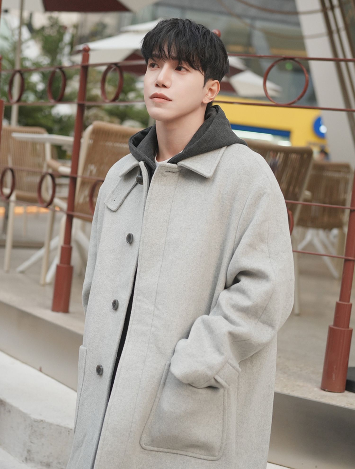 MUSINSA | AD HOC Unisex Semi-Oversized Half Balmacaan Coat (L-M