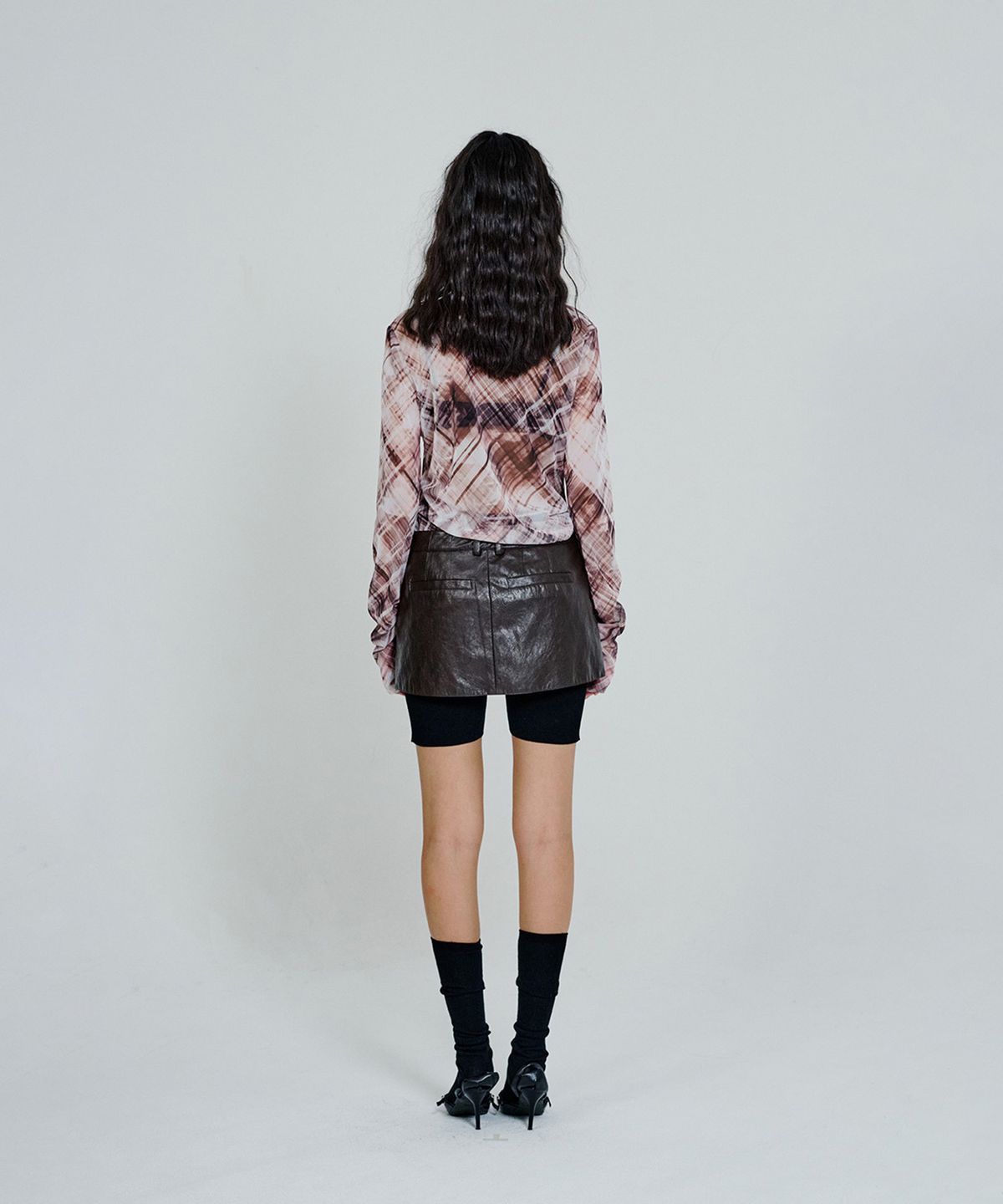 더애틋(THE AÉTUT) Check Mesh Long Sleeve T-Shirt_Brown