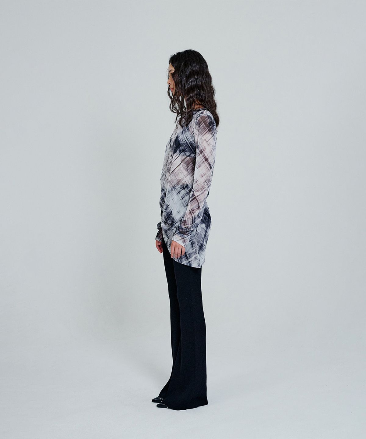 더애틋(THE AÉTUT) Check Mesh Long Sleeve T-Shirt_Grey