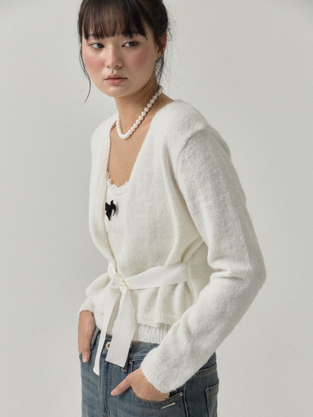 쏘리, 투 머치 러브(SORRY, TOO MUCH LOVE) Ribbon Crop Knit Cardigan Set-up_Ivory
