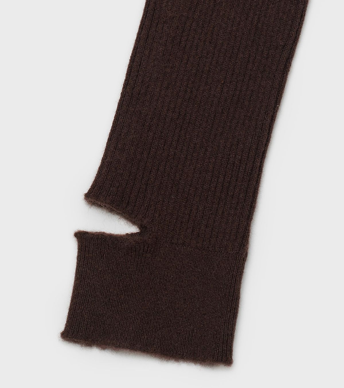 더애틋(THE AÉTUT) Ribbed Cashmere Leg Warmers_Brown