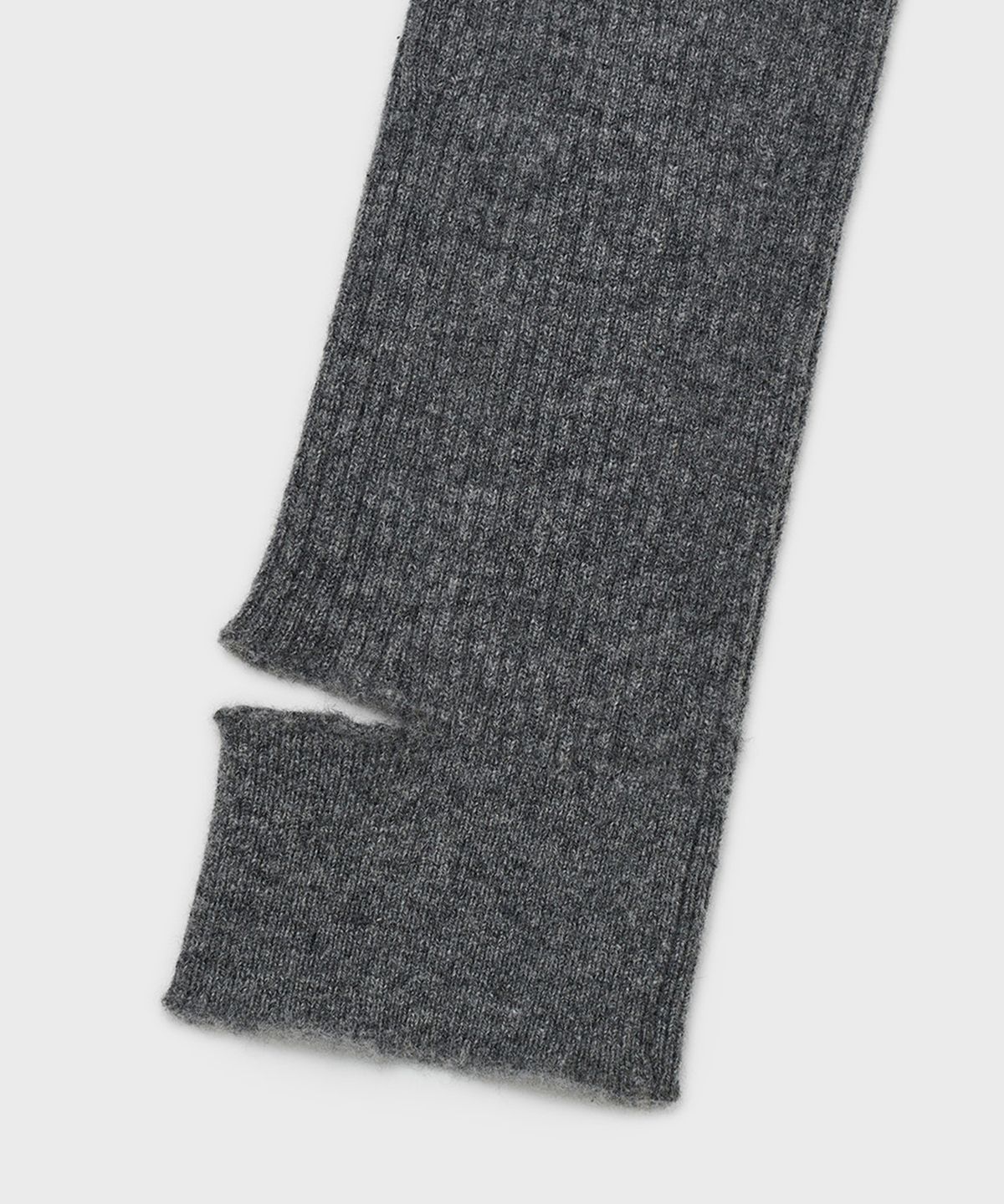 더애틋(THE AÉTUT) Ribbed Cashmere Leg Warmers_Grey