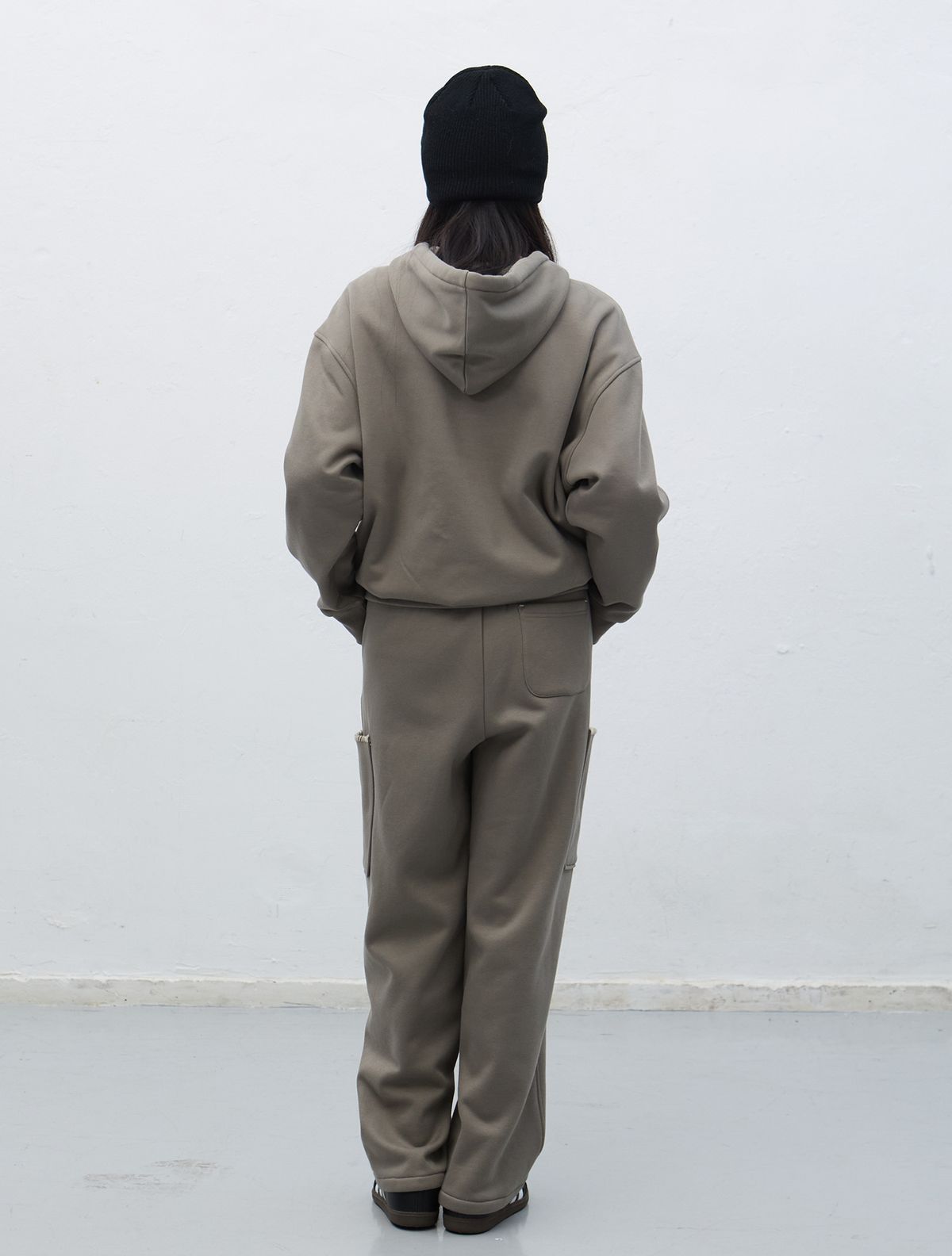 제너럴아이디어(GENERALIDEA) UNISEX 스티치 스웻 후드 세트 [GREY] / SBE4U51013SET