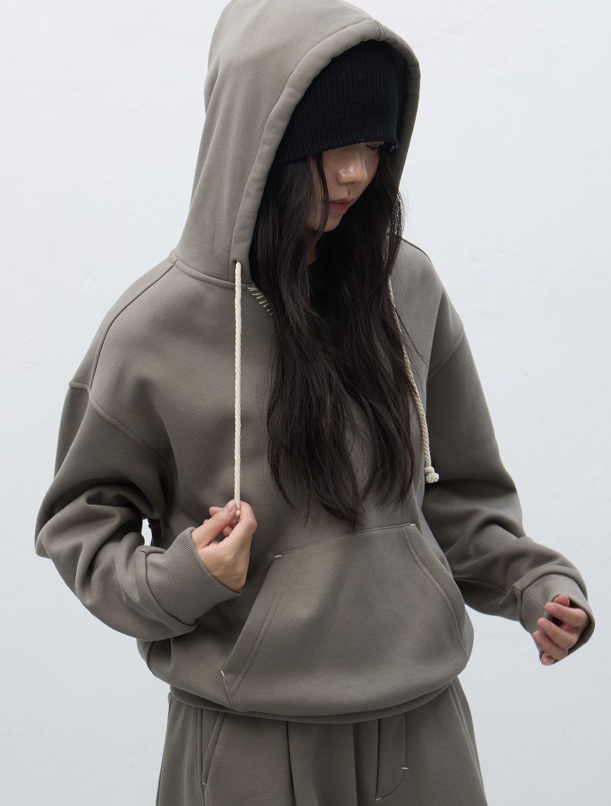 제너럴아이디어(GENERALIDEA) UNISEX 스티치 스웻 후드 세트 [GREY] / SBE4U51013SET