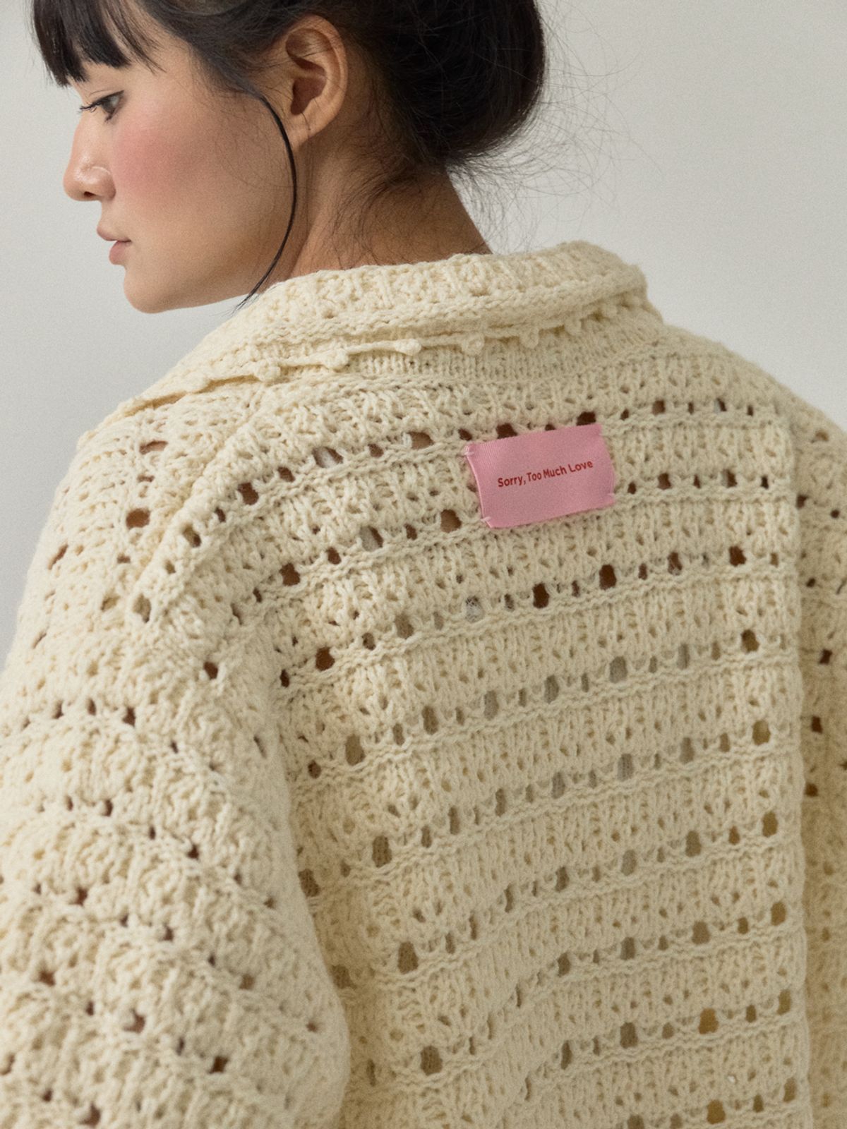 쏘리, 투 머치 러브(SORRY, TOO MUCH LOVE) Soft Memory Ribbon Wool Crochet Cardigan_Cream