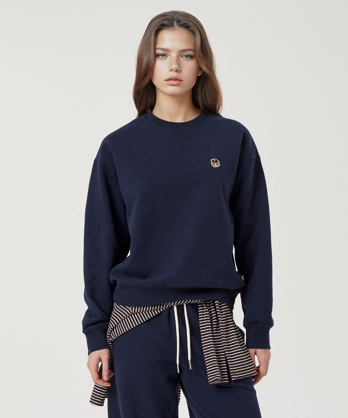 후아유(WHO.A.U) Steve Sweatshirt(F) / WHMWG2221F