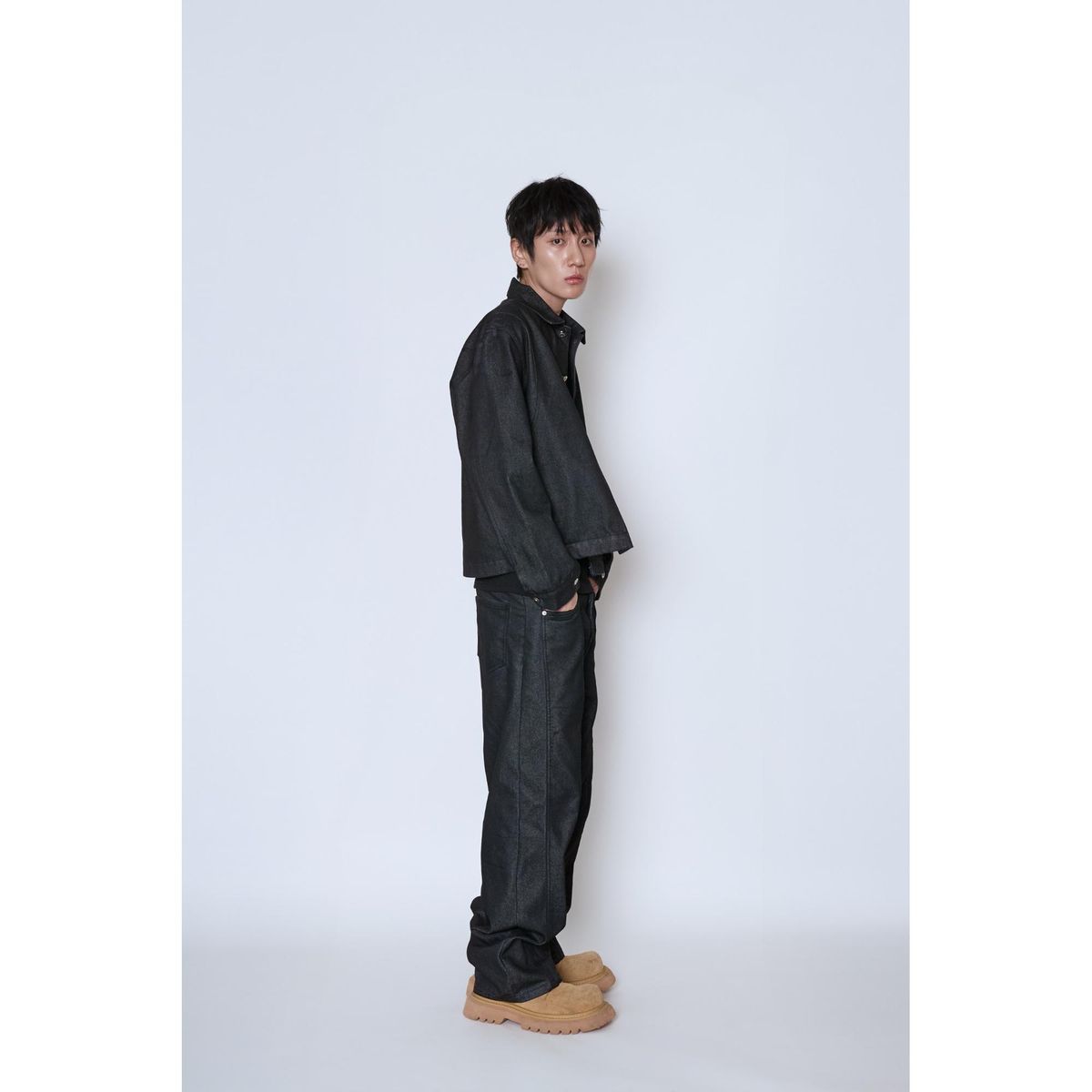 노이네타(NOITNETTA) 코티드 데님 팬츠