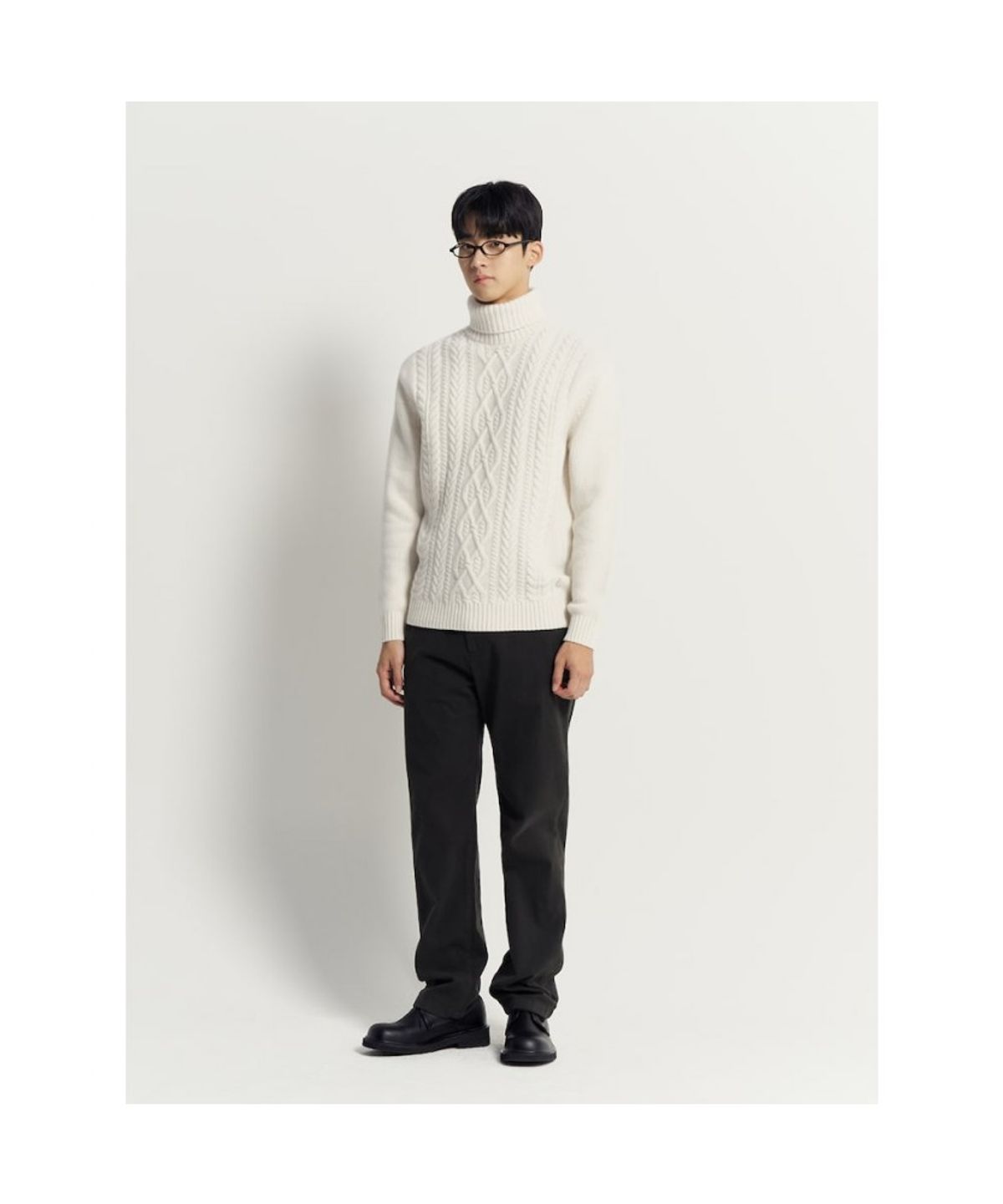 빈폴 멘(BEANPOLE MEN) 아란 터틀넥 니트  아이보리