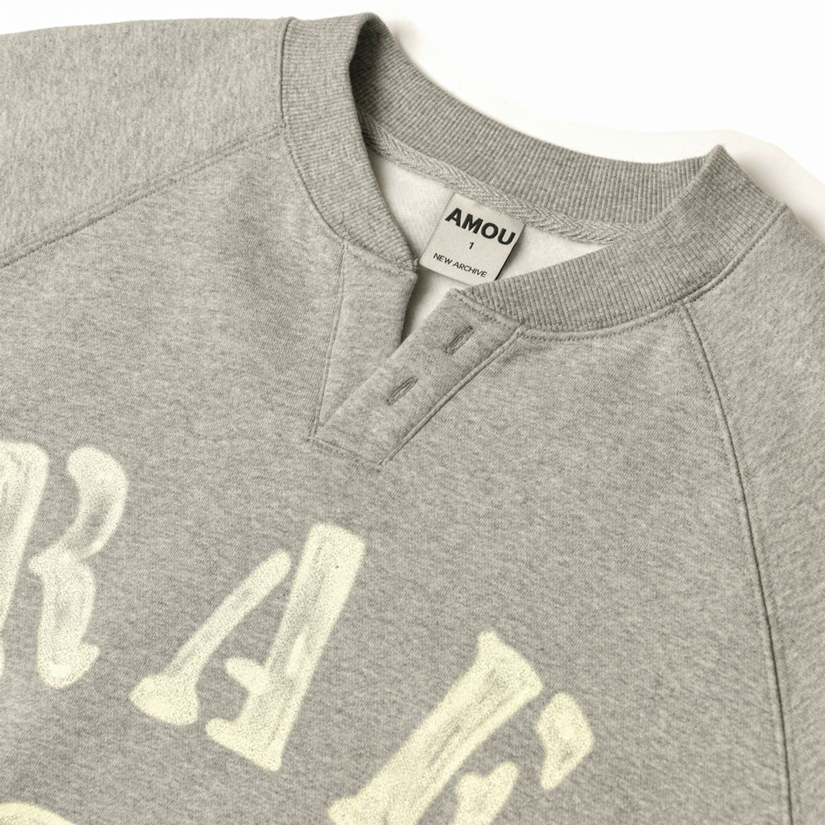 아모우(AMOU) R.A.F Henley Neck GREY