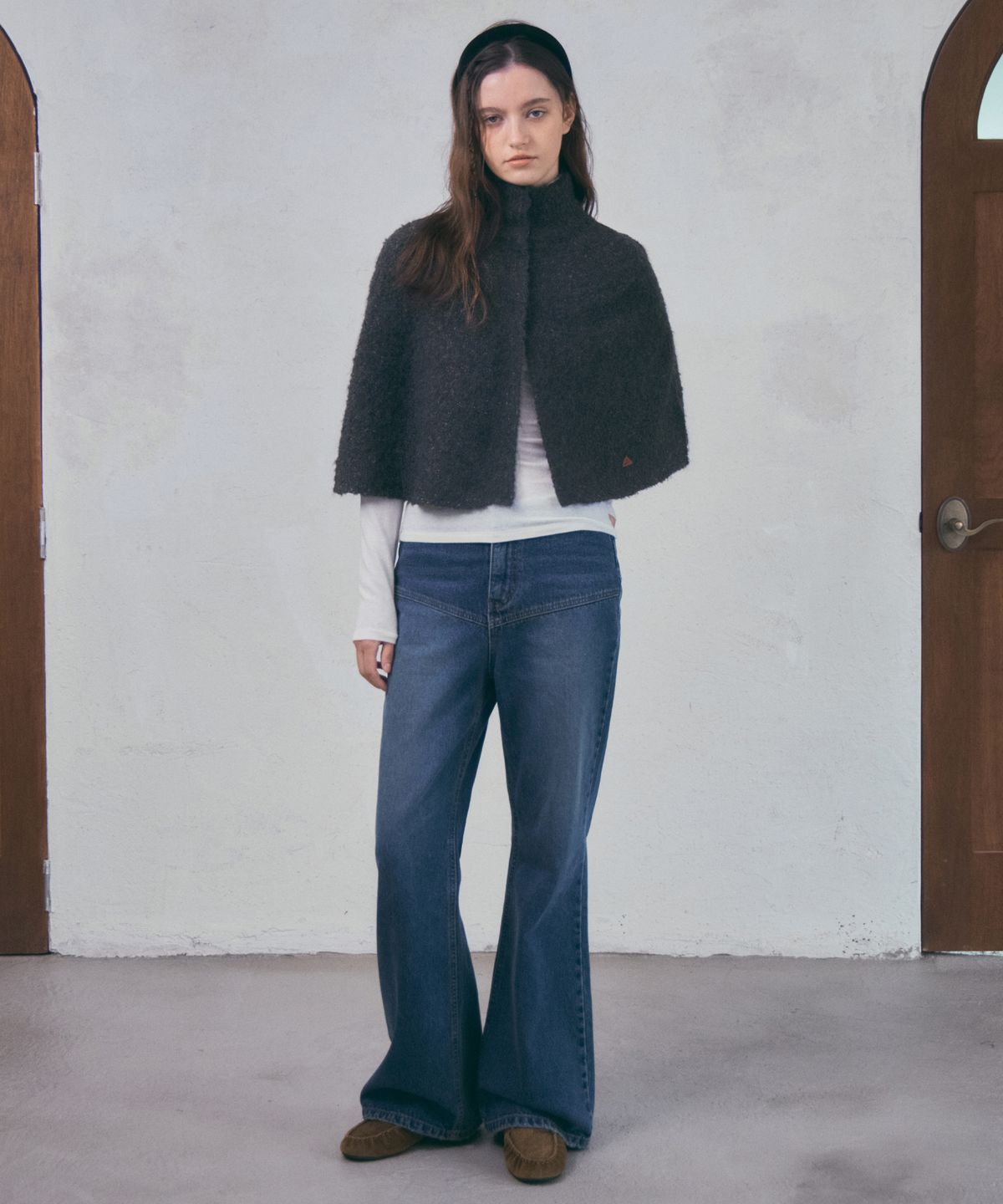 아우어노스텔지아(OURNOSTALGIA) Woolberry Cape Knit_Charcoal(OC25-KN27)