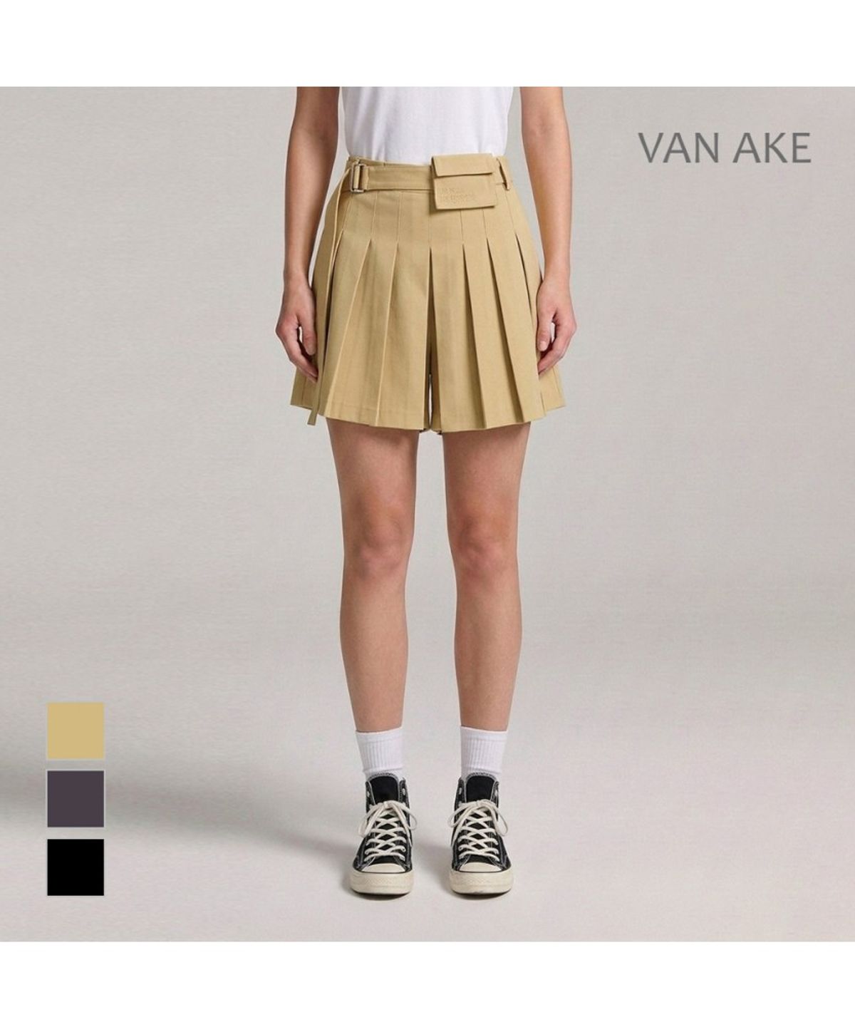 반에이크(VANAKE) 플리츠 반바지_VB34SLUD01A