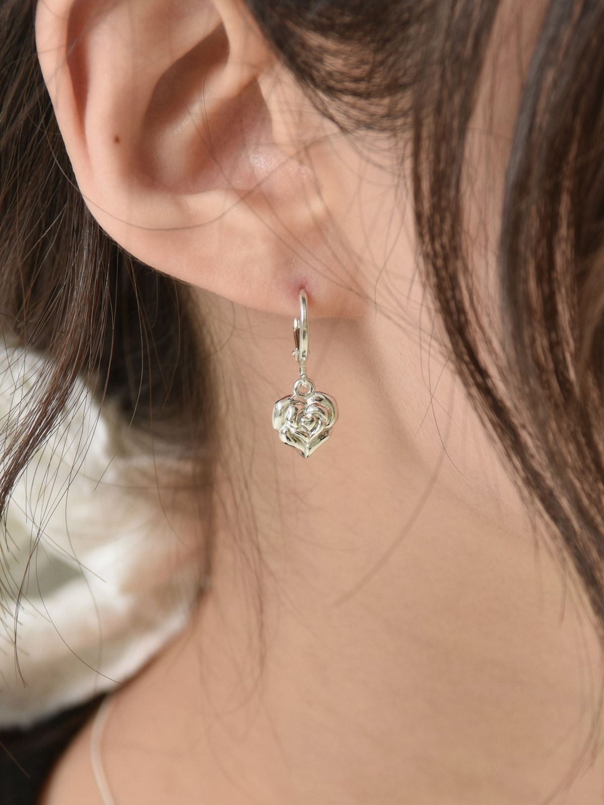 러브트릭스(LOVETRIX) silver925 heart rose drop earring