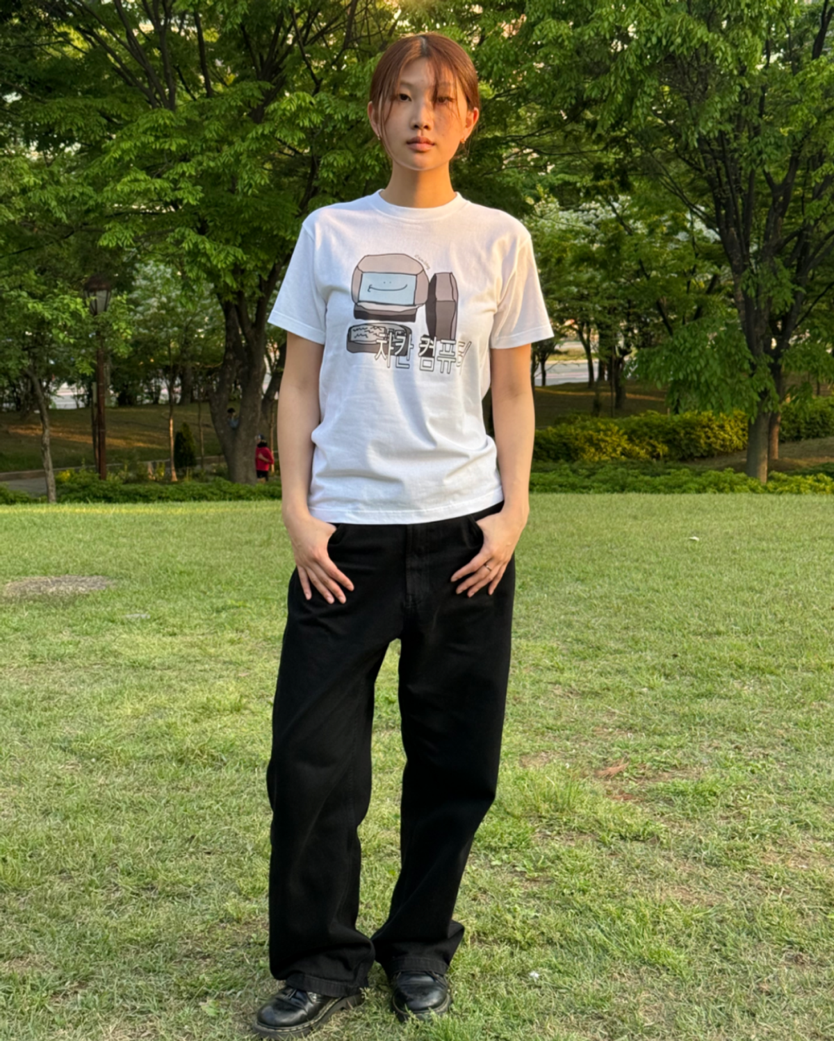 잇츠쿨띵(ITISCOOLTHING) 착하고 모땐 컴퓨터 T-shirts (white)