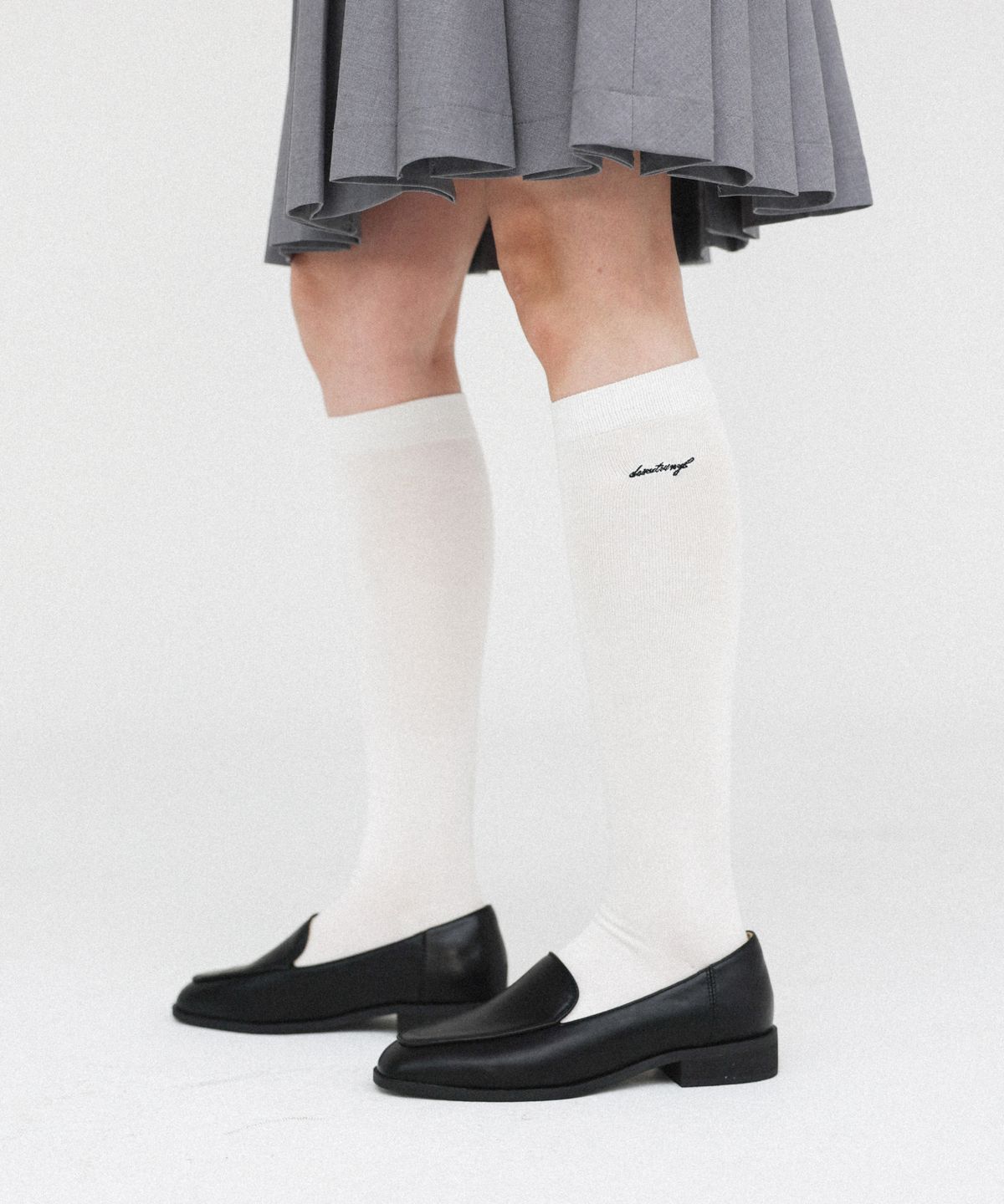 도넛바이닐샵(DONUTVINYLSHOP) silket knee socks (3colors)