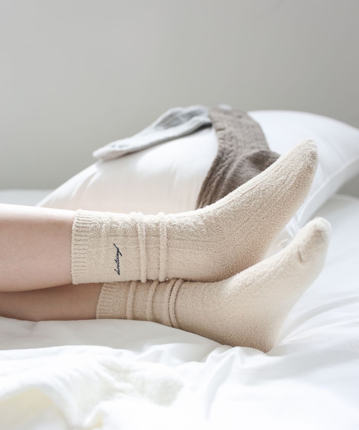 도넛바이닐샵(DONUTVINYLSHOP) home girl socks (5colors) - 2PACK