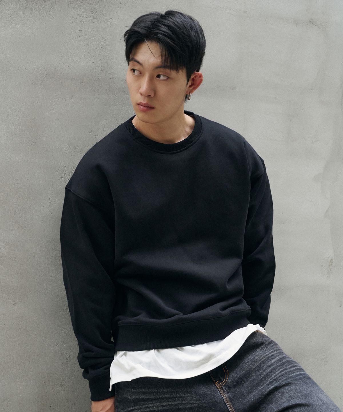 버클다운(BUCKLE DOWN) 500g 헤비코튼 심플 오버핏 스웻 셔츠 (BLACK)