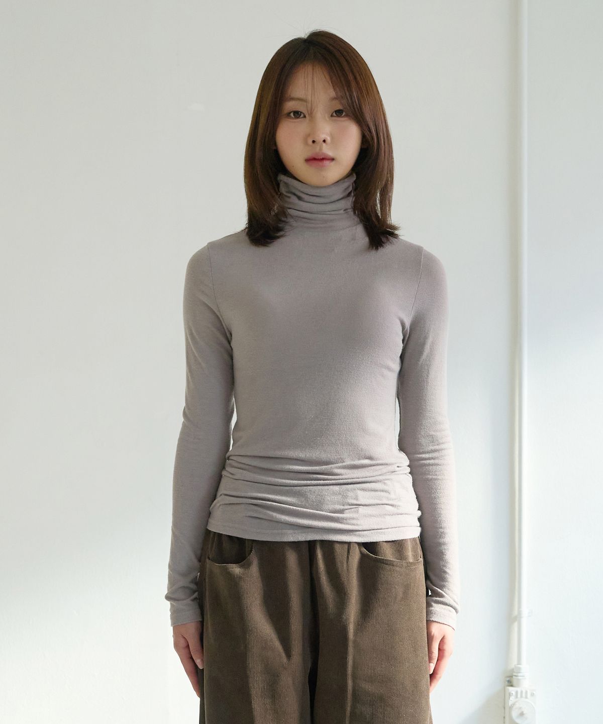 줄리아페페(JULIAPEPE) Soft Turtleneck (Mocha)