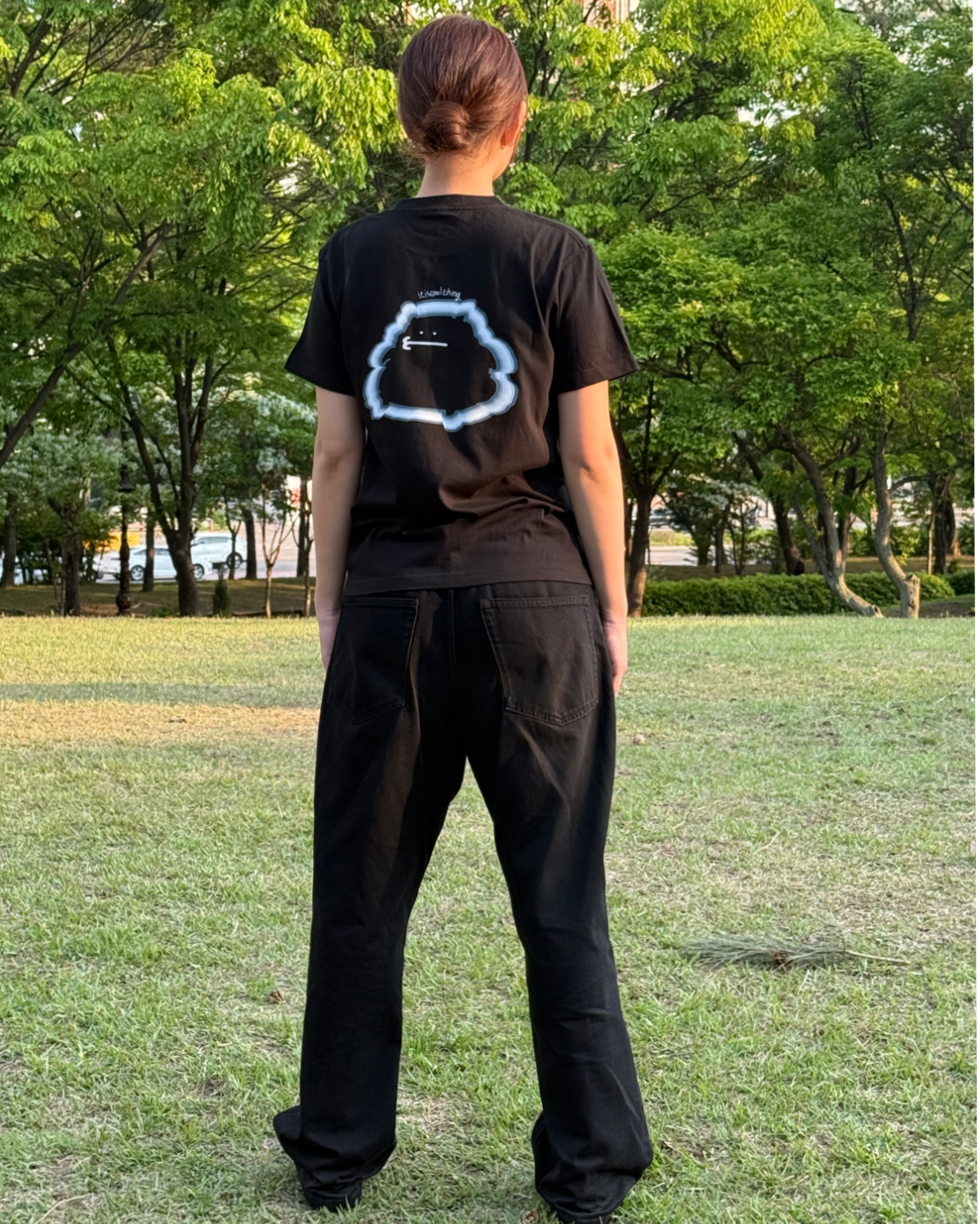 잇츠쿨띵(ITISCOOLTHING) 뚱민철 T-shirts (black)