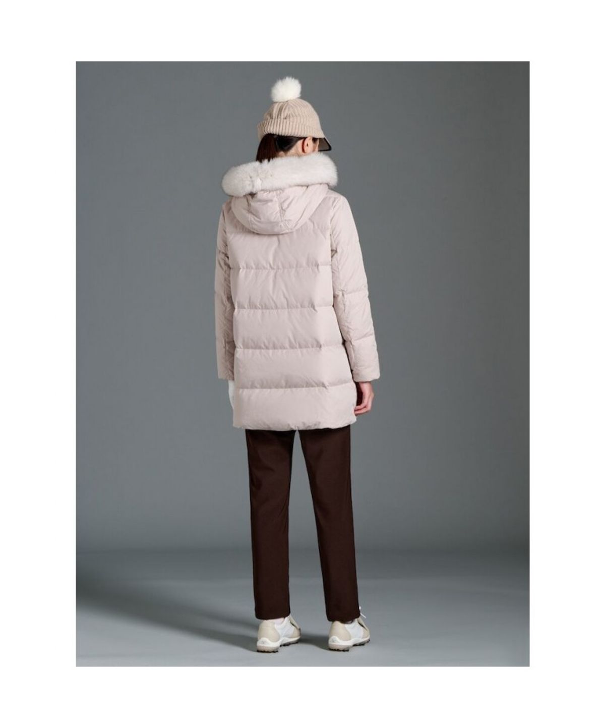 빈폴골프(BEANPOLE GOLF) 여성 중기장 A라인 다운 - 베이지