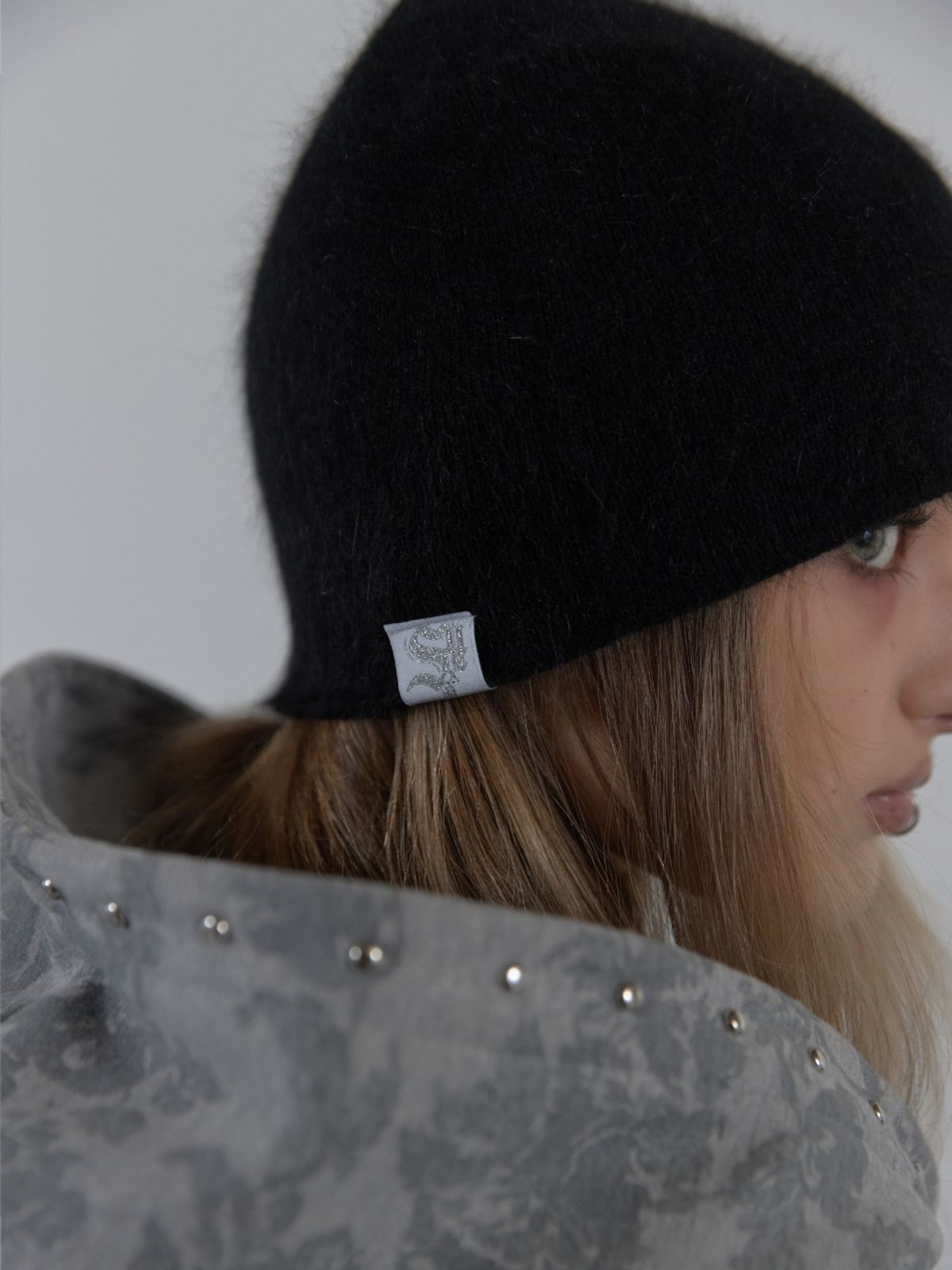 셋업이엑스이(SETUP-EXE) ANGORA LOGO BEANIE / BLACK