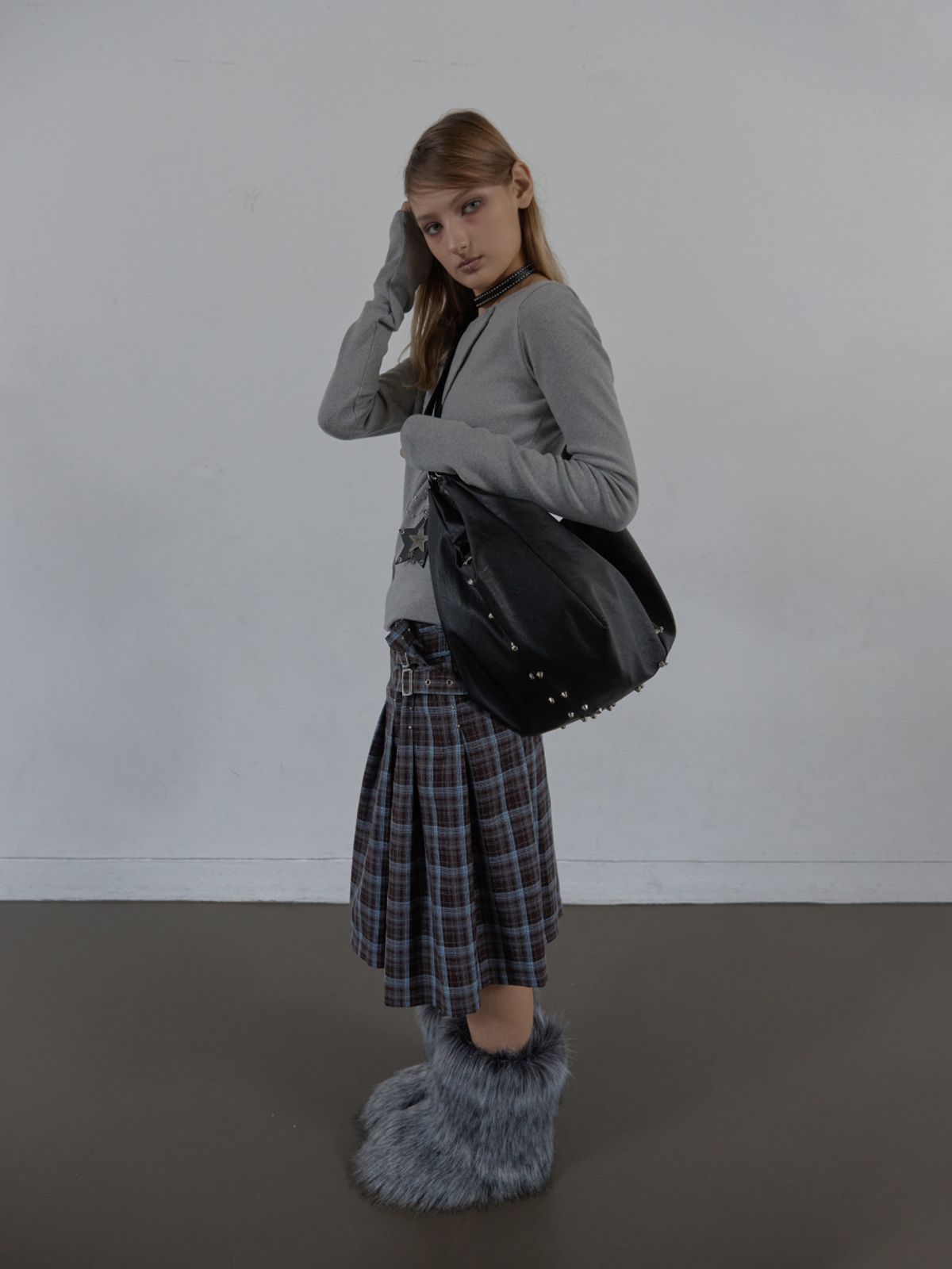 셋업이엑스이(SETUP-EXE) STUDDED TWO-WAY BIG BAG / BLACK