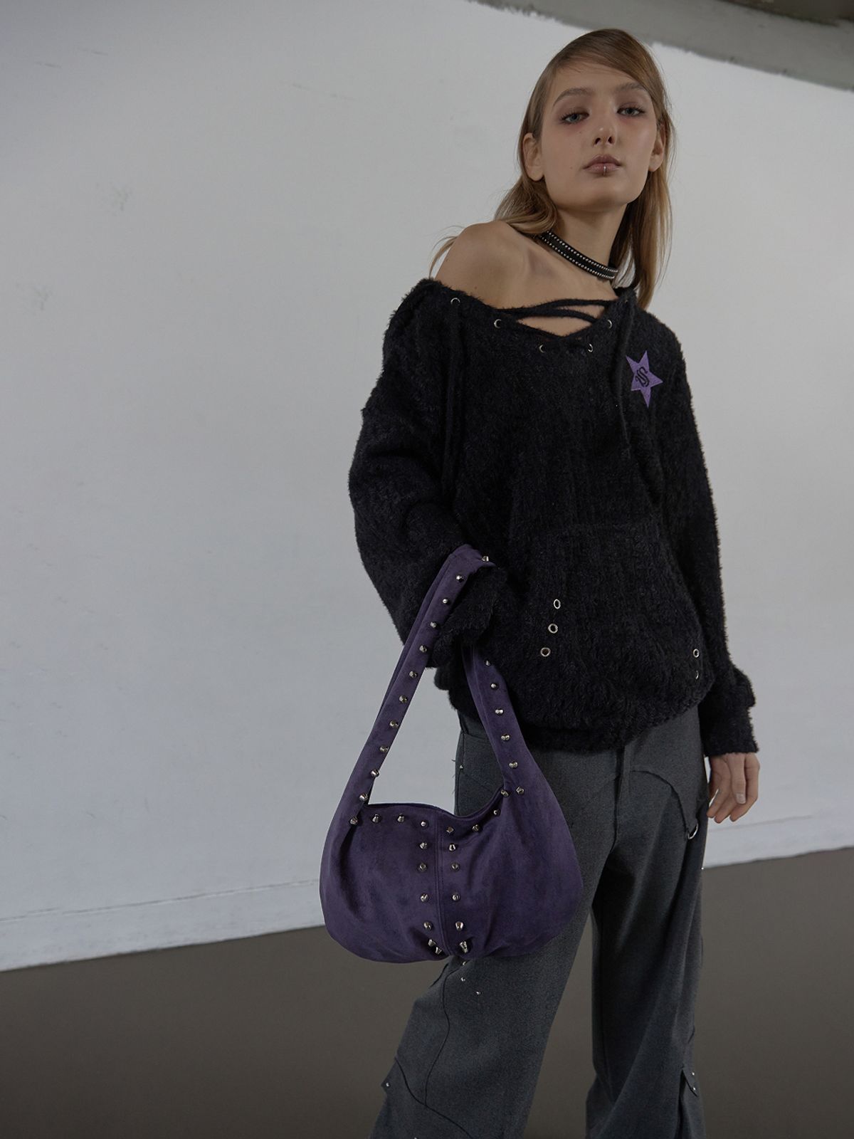 셋업이엑스이(SETUP-EXE) SUEDE STUDDED SHOULDER BAG / PURPLE