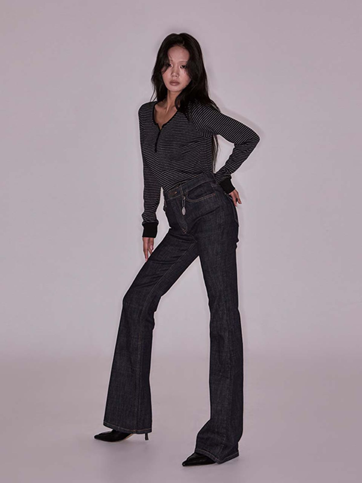엔디에이 스튜디오(NDA STUDIO) NDA Lifting Bootcut Jean