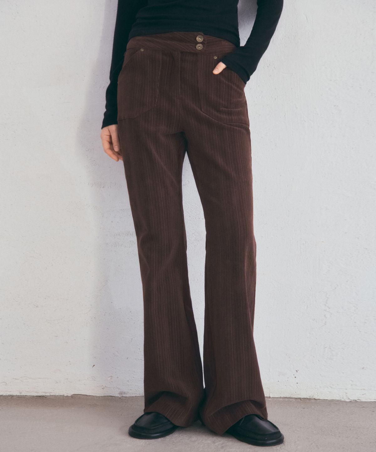 아우어노스텔지아(OURNOSTALGIA) Dusty Corduroy Slim Bootcut Pants_Brown(O25-PT14)