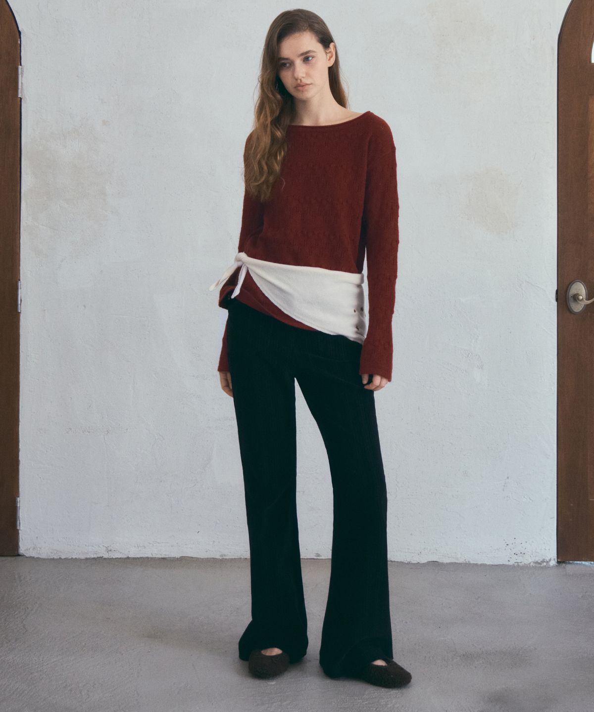 아우어노스텔지아(OURNOSTALGIA) Dusty Corduroy Slim Bootcut Pants_Black(O25-PT14)