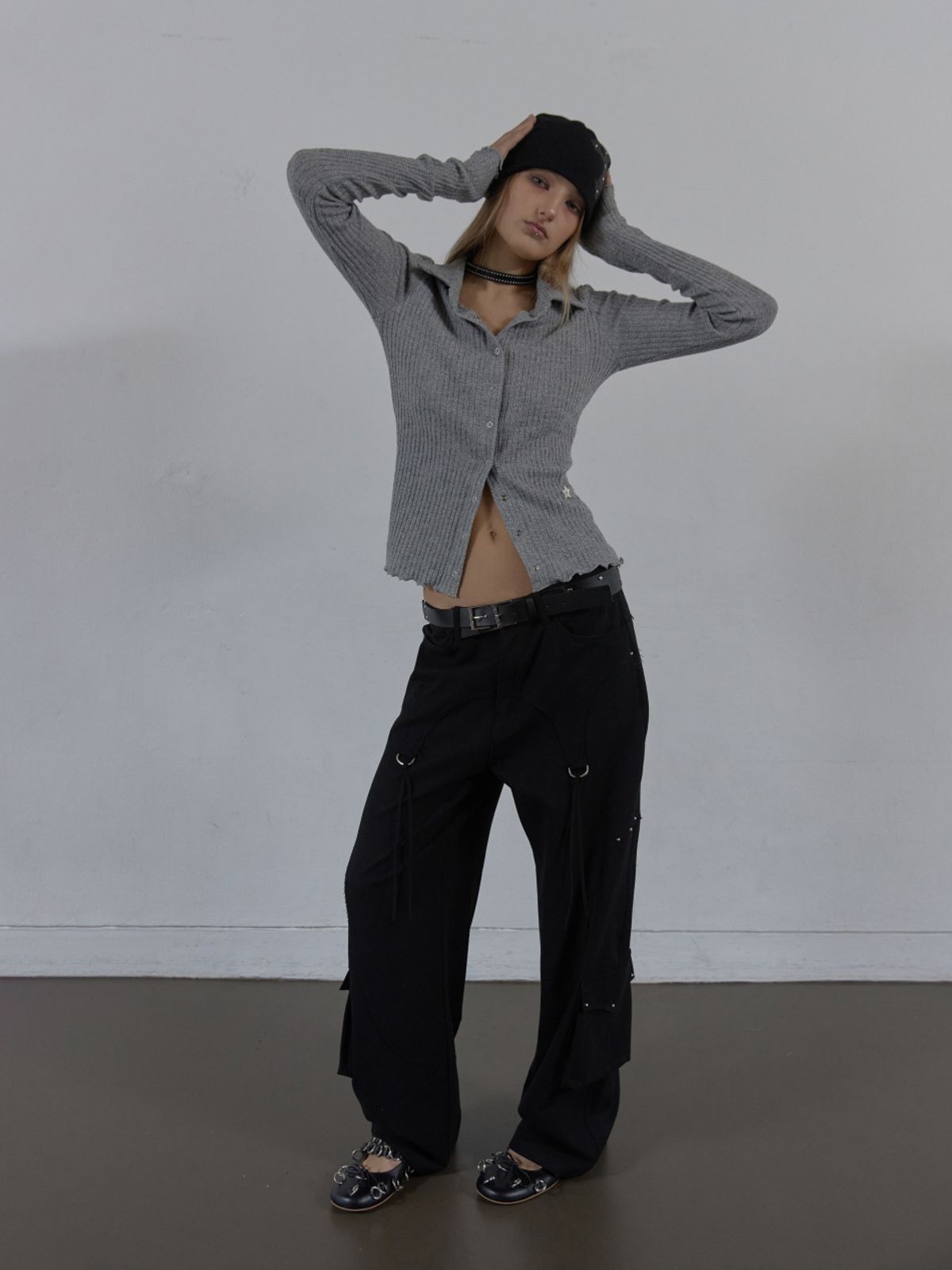 셋업이엑스이(SETUP-EXE) WESTERN STUDDED SLACKS / BLACK