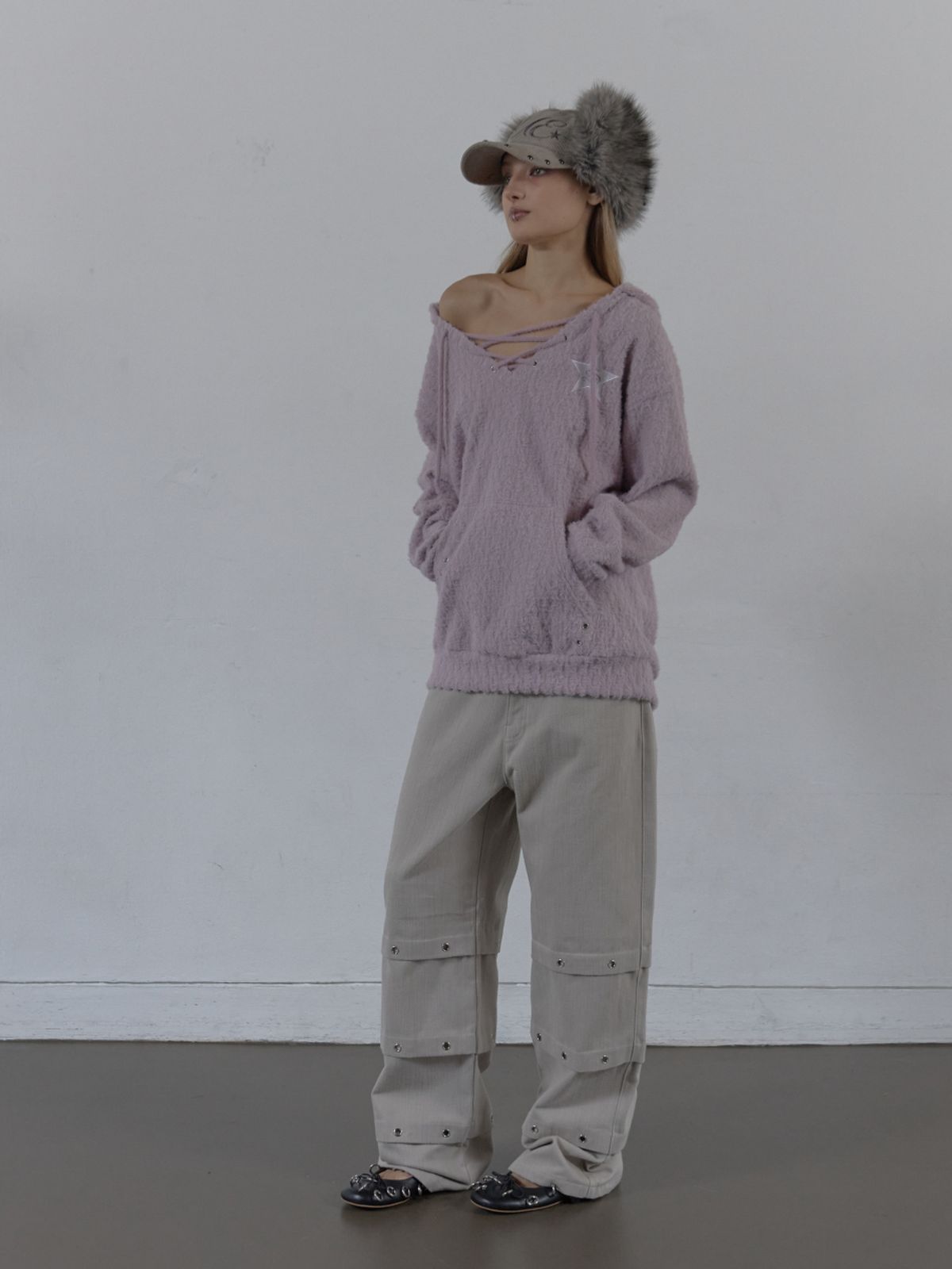 셋업이엑스이(SETUP-EXE) PIN TUCK EYELET PANTS / BEIGE
