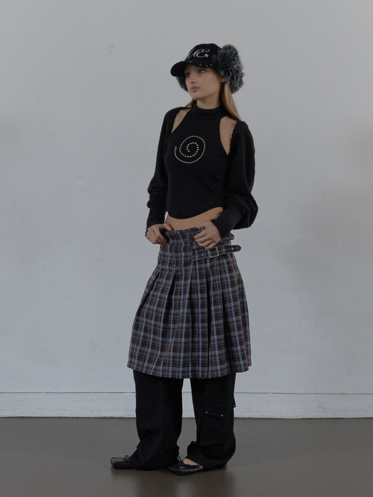 셋업이엑스이(SETUP-EXE) CHECK BUCKLE WRAP SKIRT / BABY BLUE